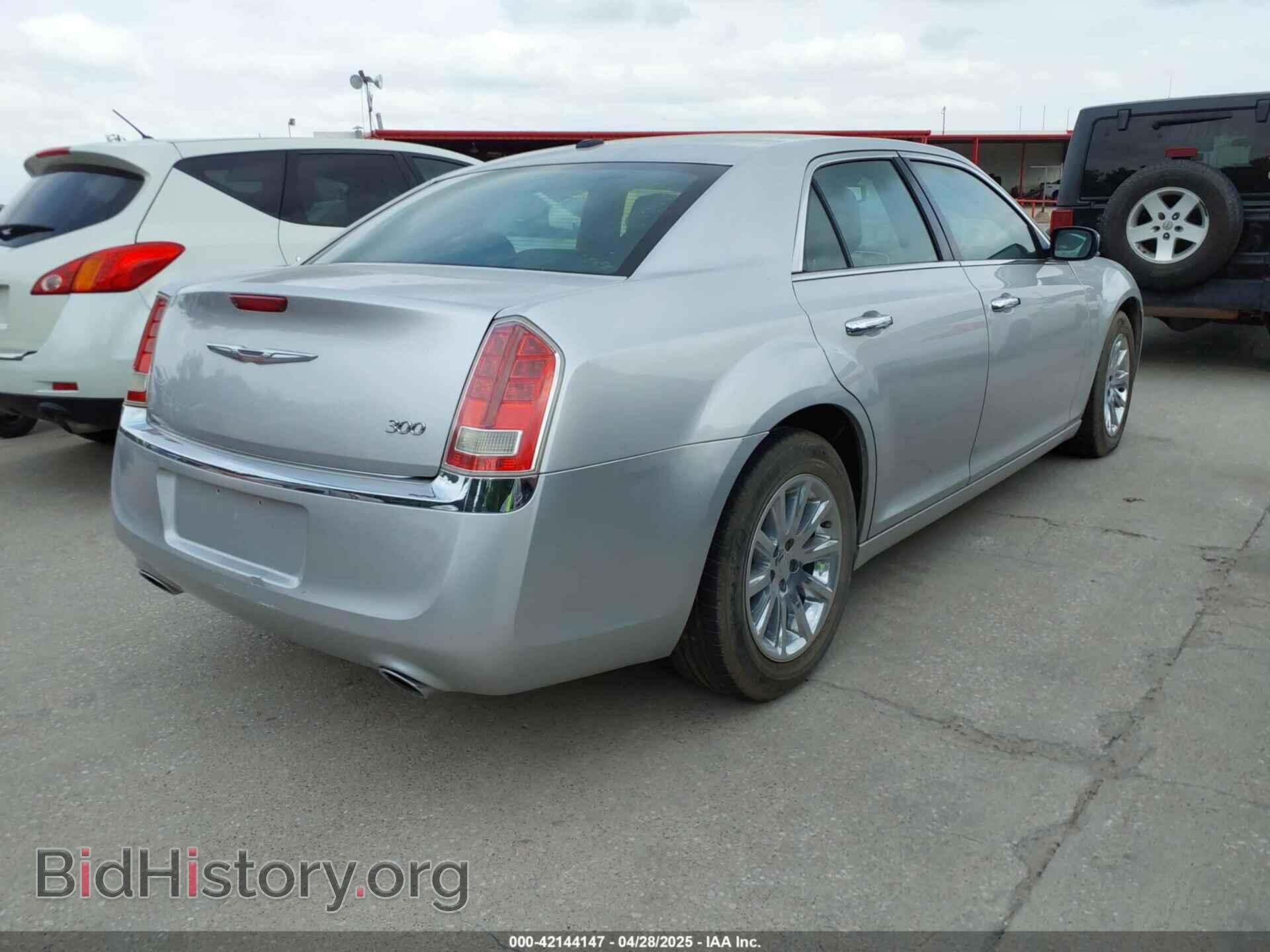 2012 CHRYSLER 300 - VIN: 2C3CCACG9CH223032 - Фото 4