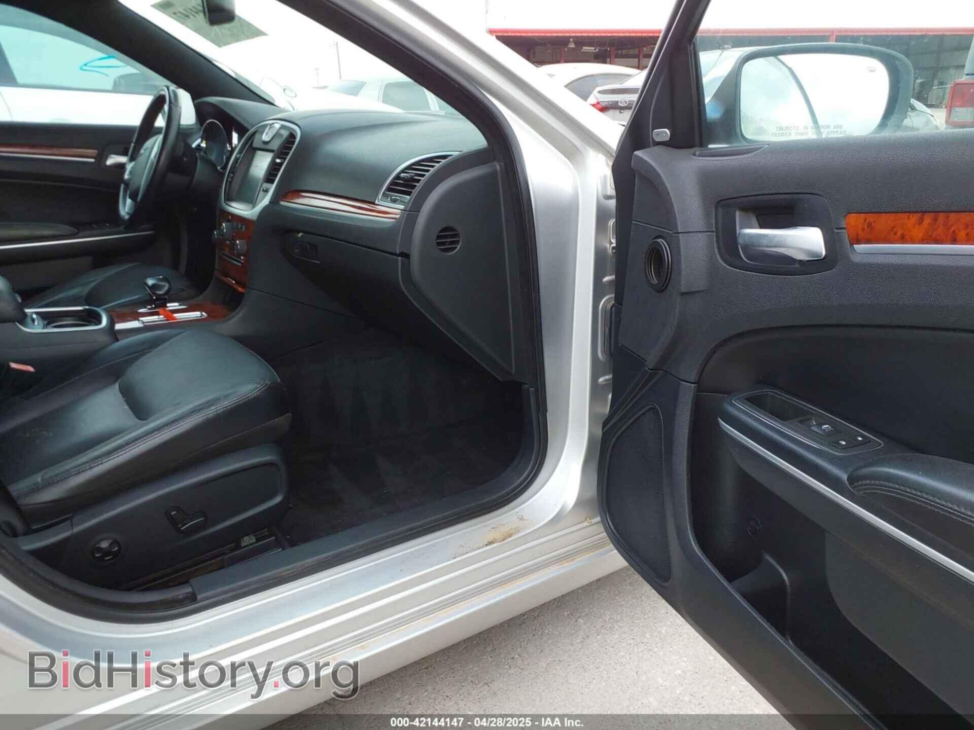 2012 CHRYSLER 300 - VIN: 2C3CCACG9CH223032 - Фото 5