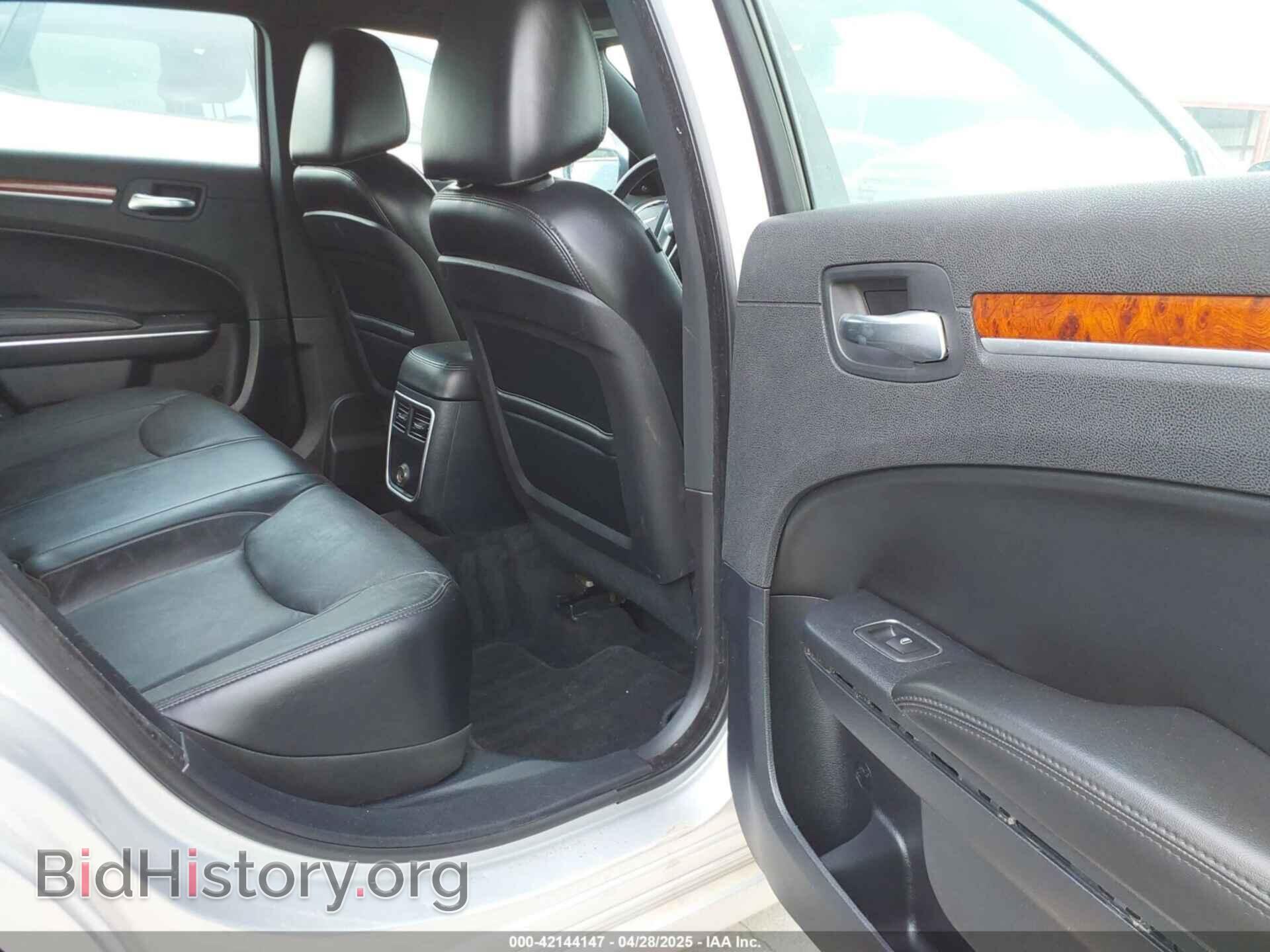 2012 CHRYSLER 300 - VIN: 2C3CCACG9CH223032 - Фото 8