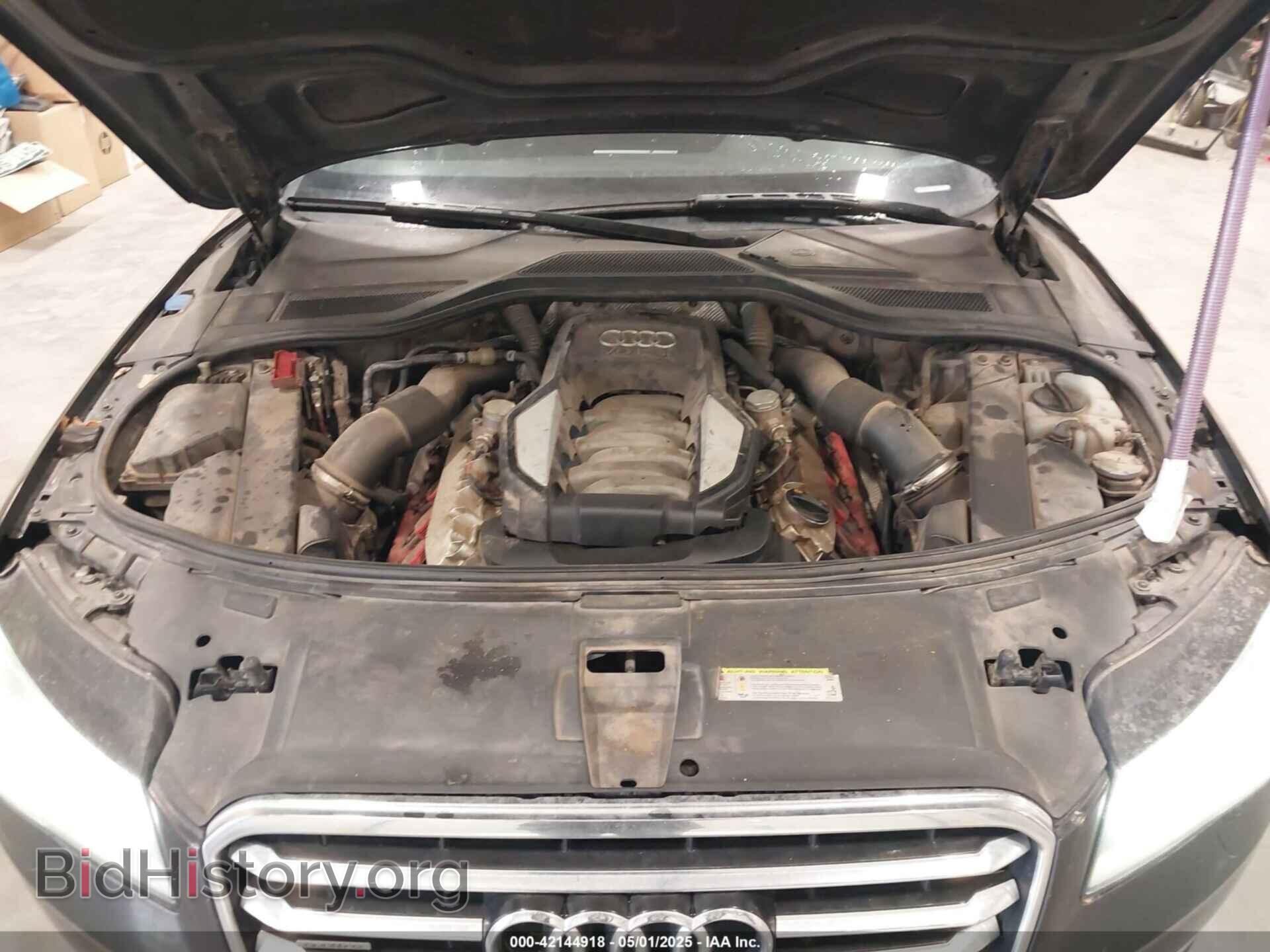 2011 AUDI A8 L - VIN: WAURVAFD1BN016929 - Photo 10