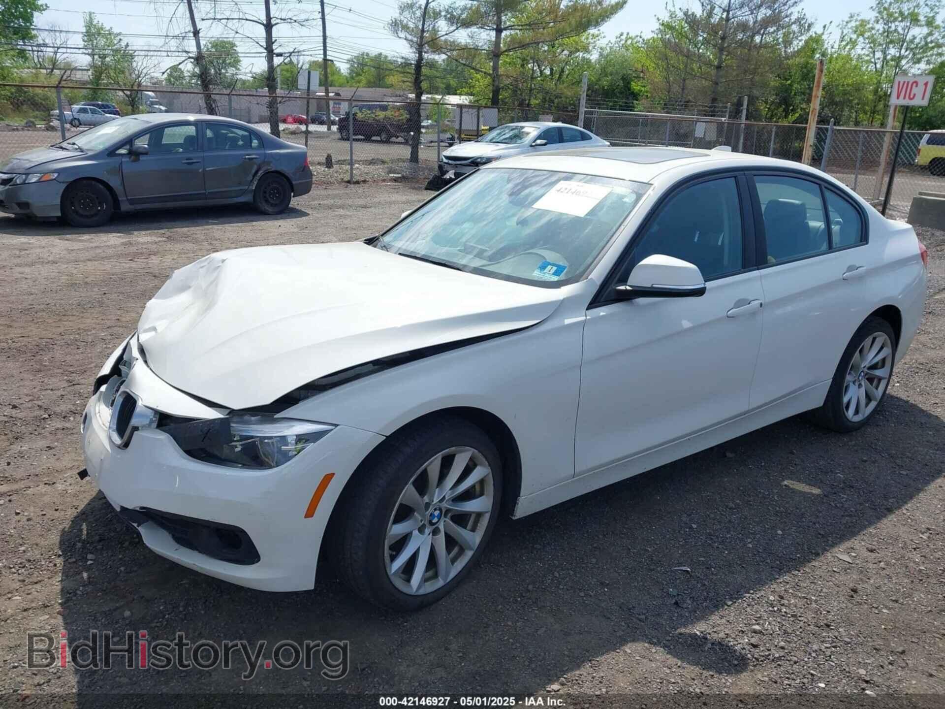2018 BMW 320I - VIN: WBA8A3C5XJA505321 - Фото 2