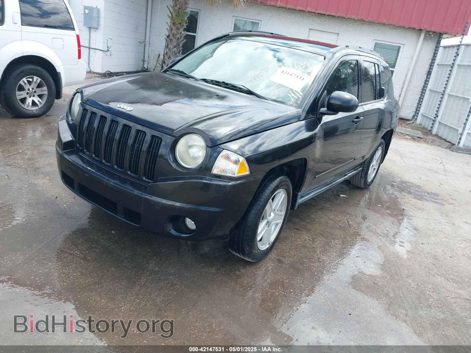 2010 JEEP COMPASS - VIN: 1J4NT1FA3AD624639 - Фото 2
