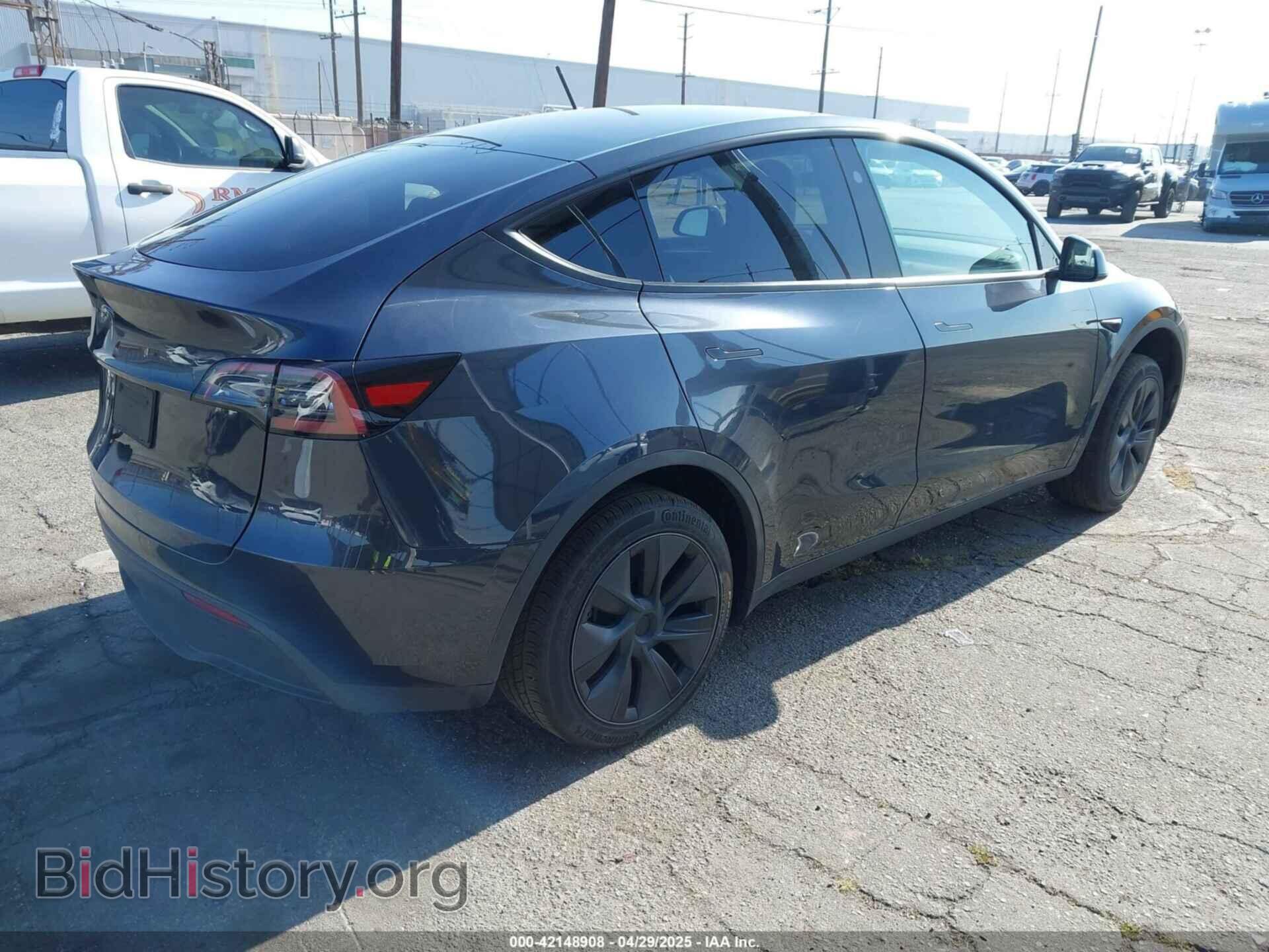 2024 TESLA MODEL Y - VIN: 7SAYGDED0RF197366 - Фото 4