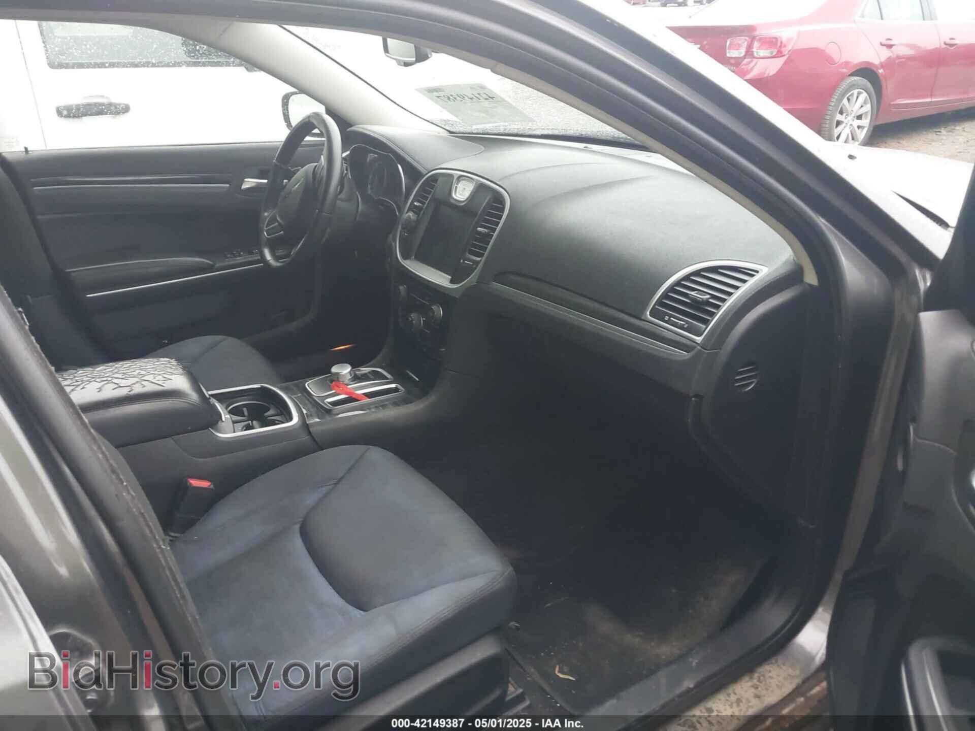 2018 CHRYSLER 300 - VIN: 2C3CCARG3JH324944 - Фото 5