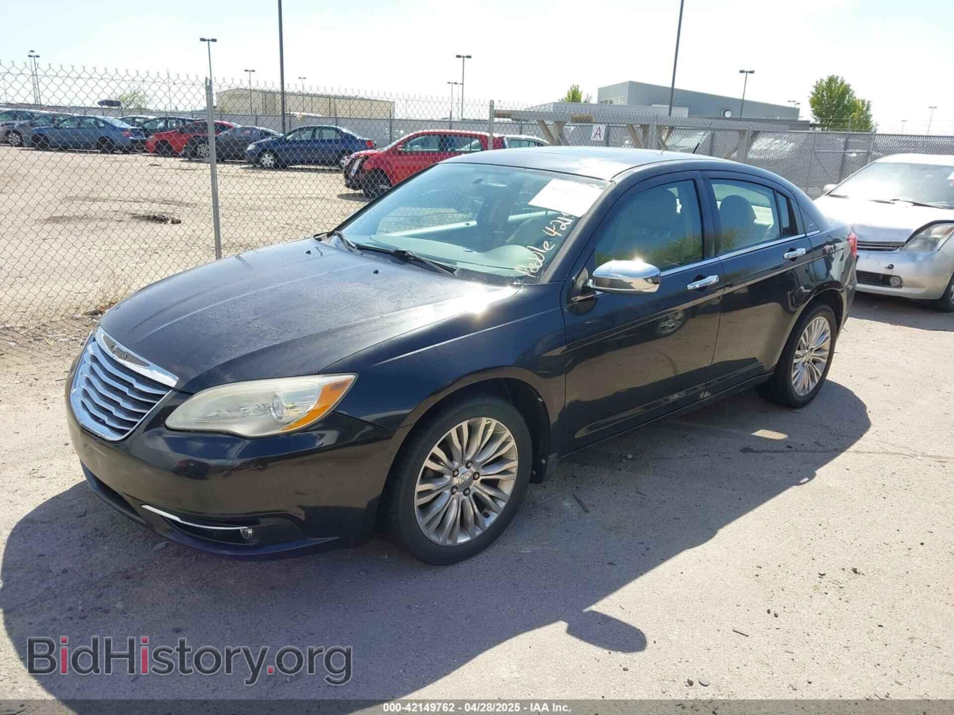2011 CHRYSLER 200 - VIN: 1C3BC2FG5BN504473 - Фото 2