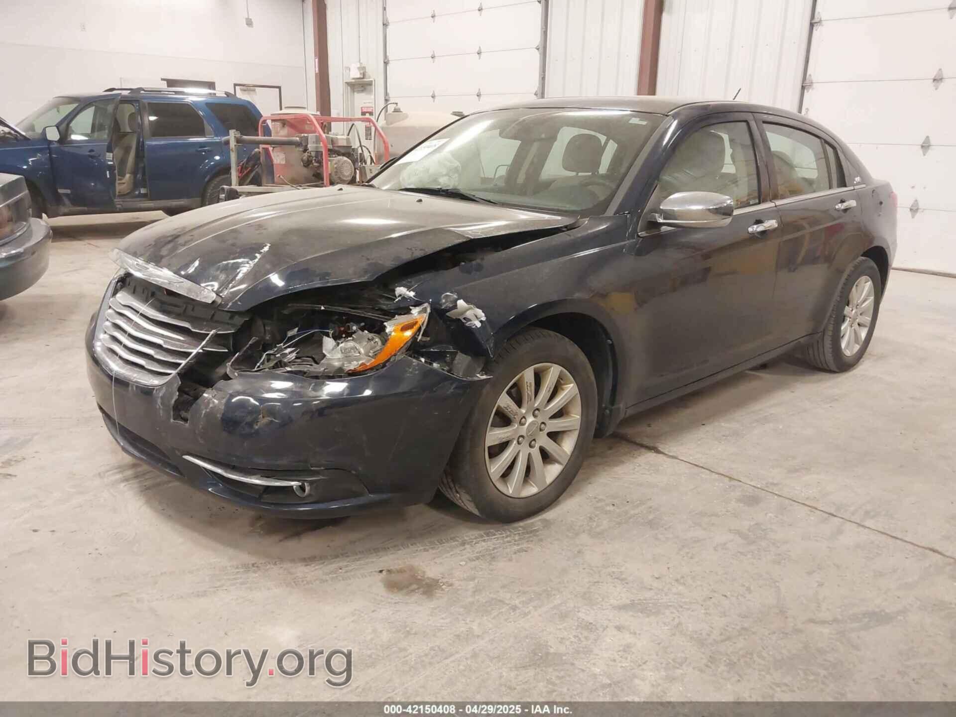 2013 CHRYSLER 200 - VIN: 1C3CCBCG3DN618127 - Photo 2