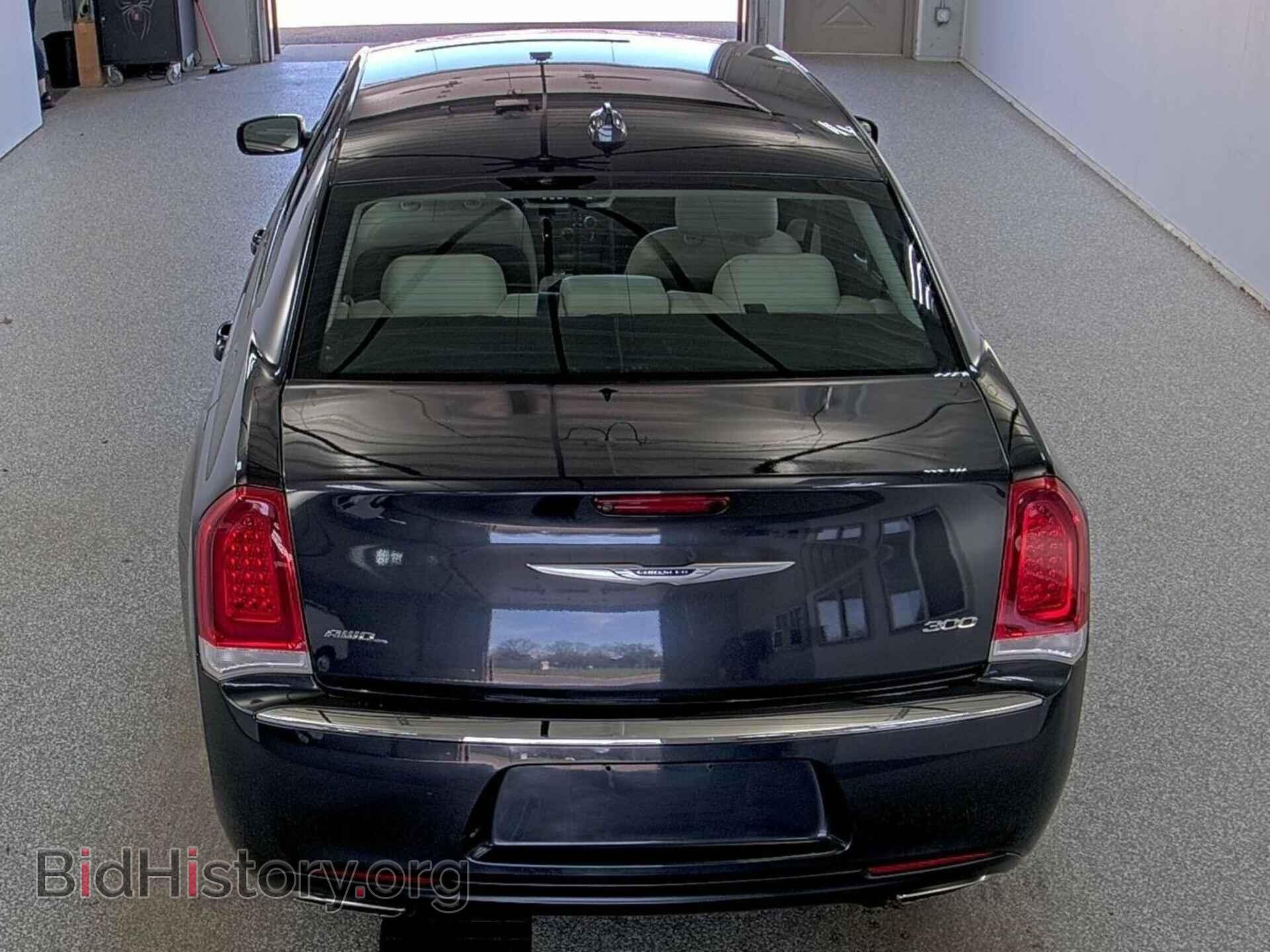 2019 CHRYSLER 300 - VIN: 2C3CCARG7KH556447 - Фото 12