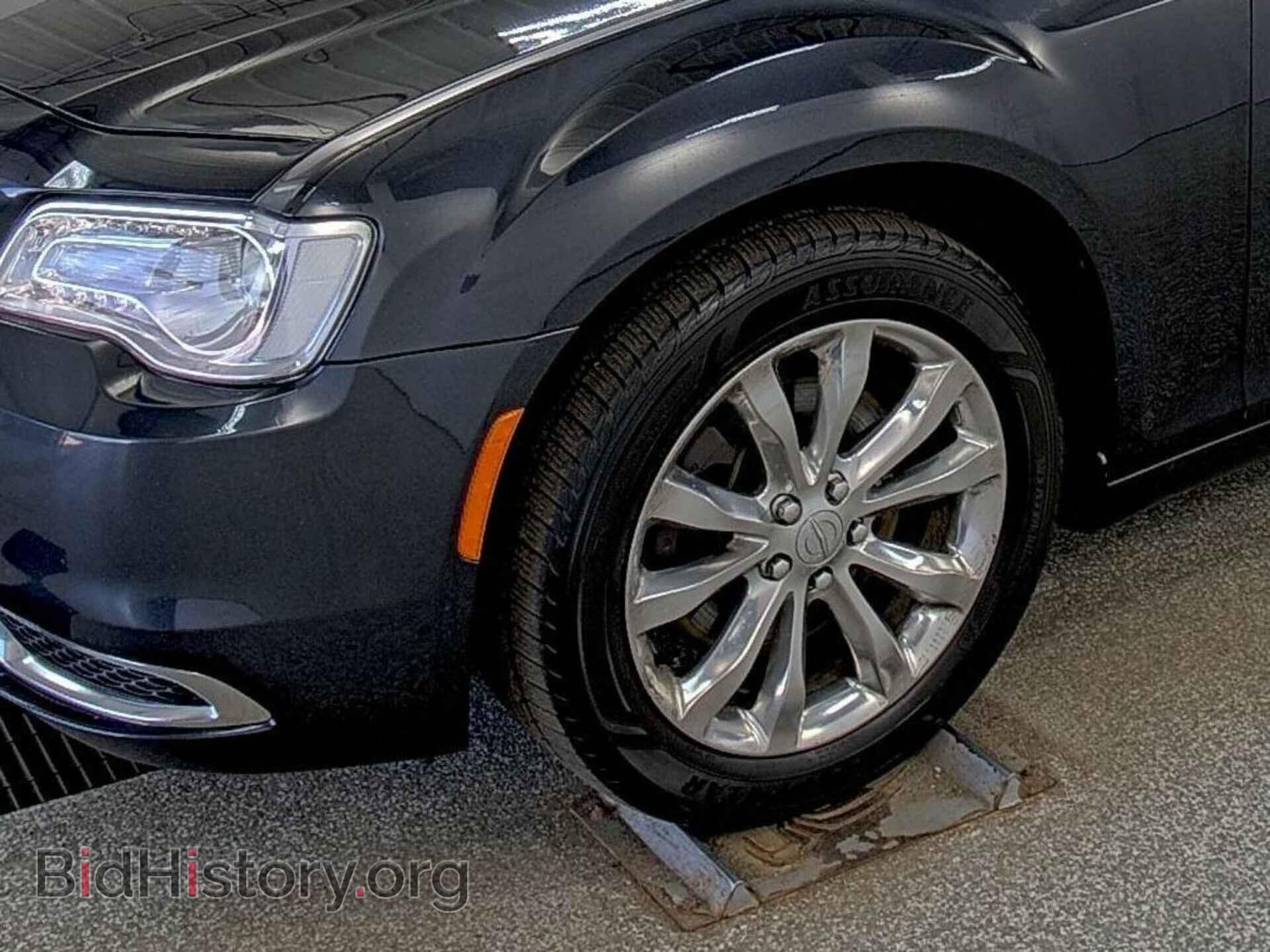 2019 CHRYSLER 300 - VIN: 2C3CCARG7KH556447 - Фото 31