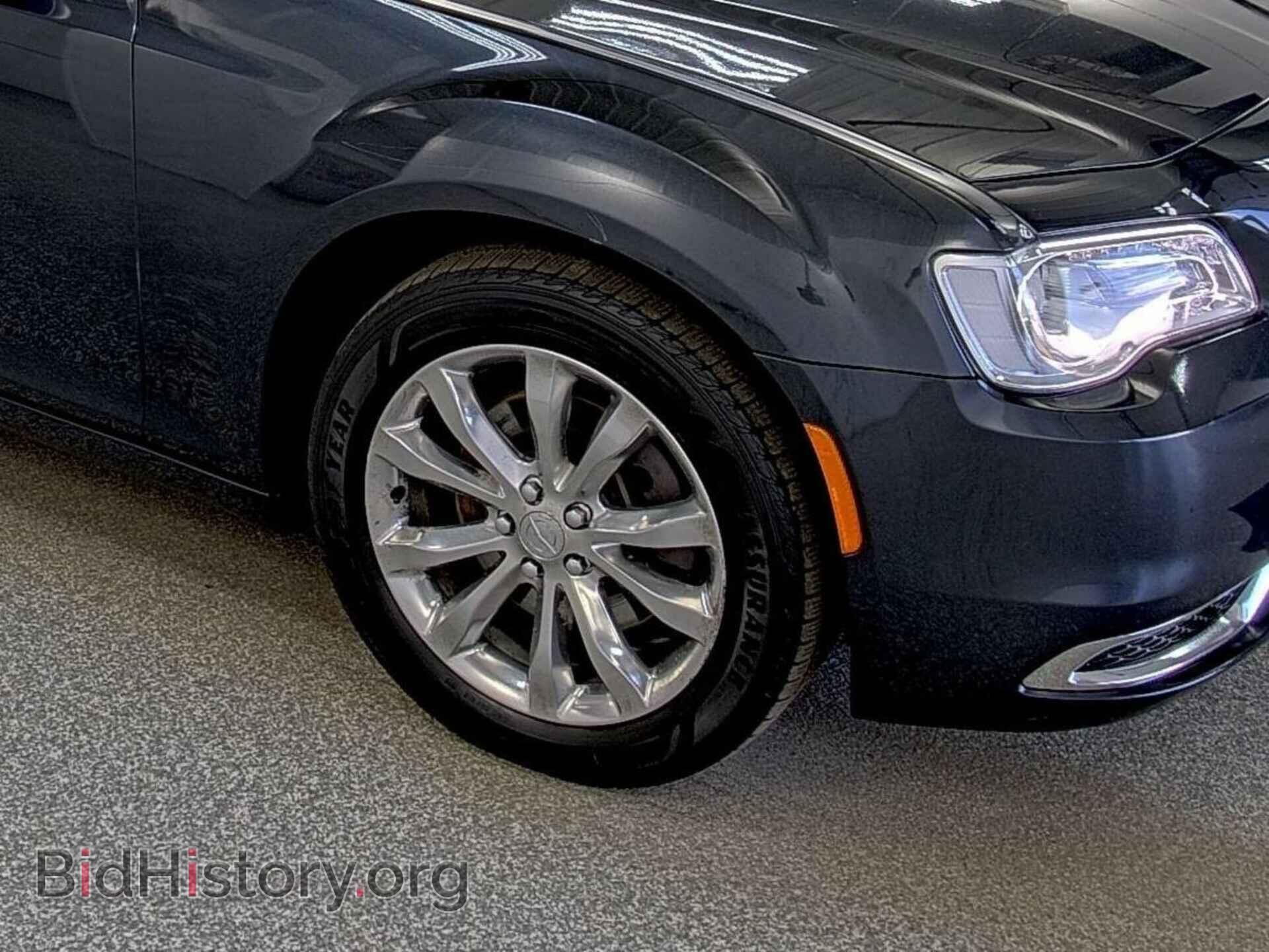 2019 CHRYSLER 300 - VIN: 2C3CCARG7KH556447 - Фото 33