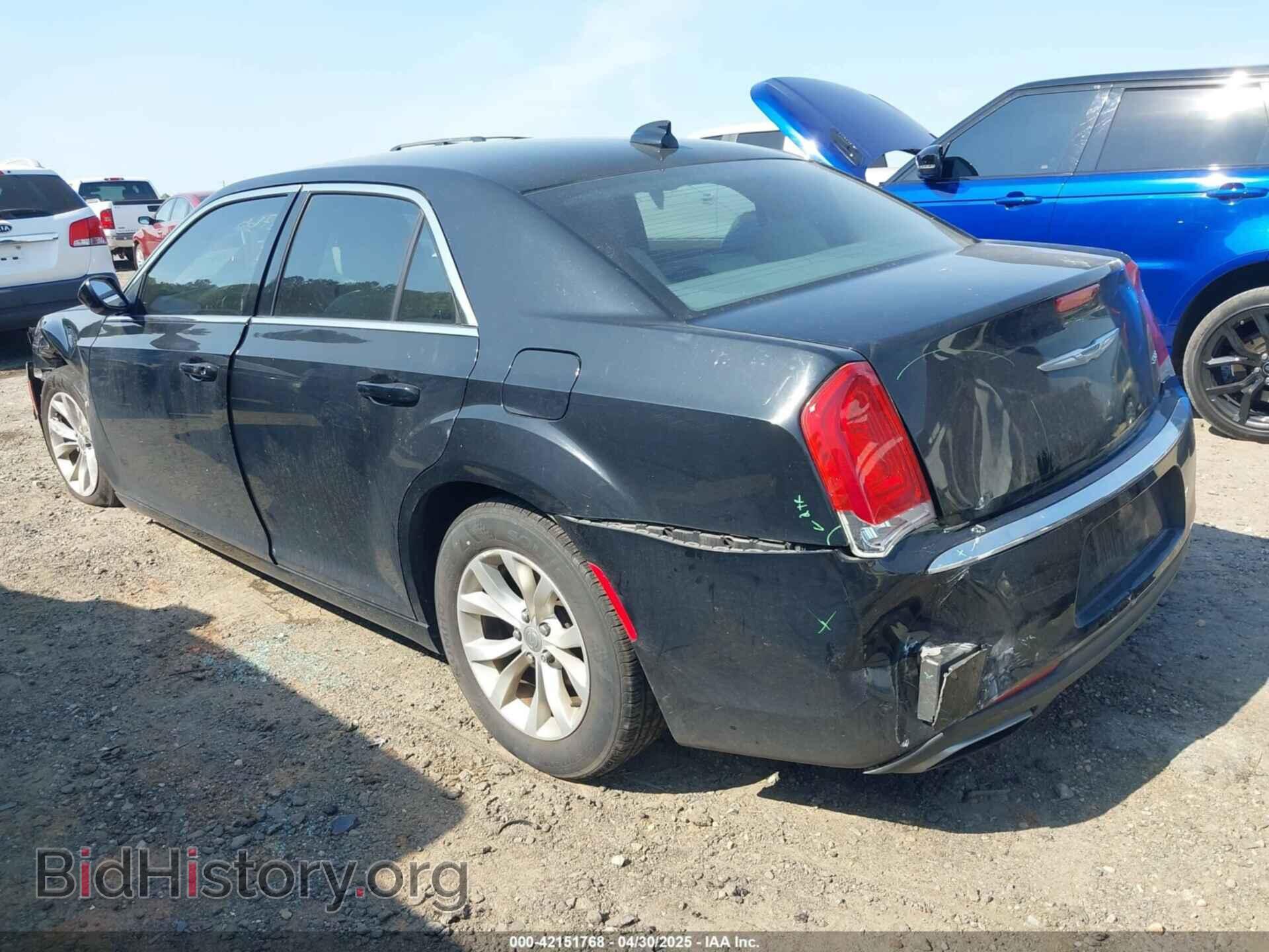 2015 CHRYSLER 300 - VIN: 2C3CCAAG1FH742910 - Фото 3