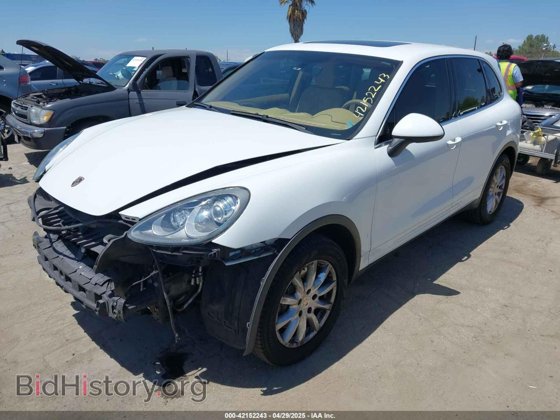 2012 PORSCHE CAYENNE - VIN: WP1AA2A22CLA08941 - Фото 2