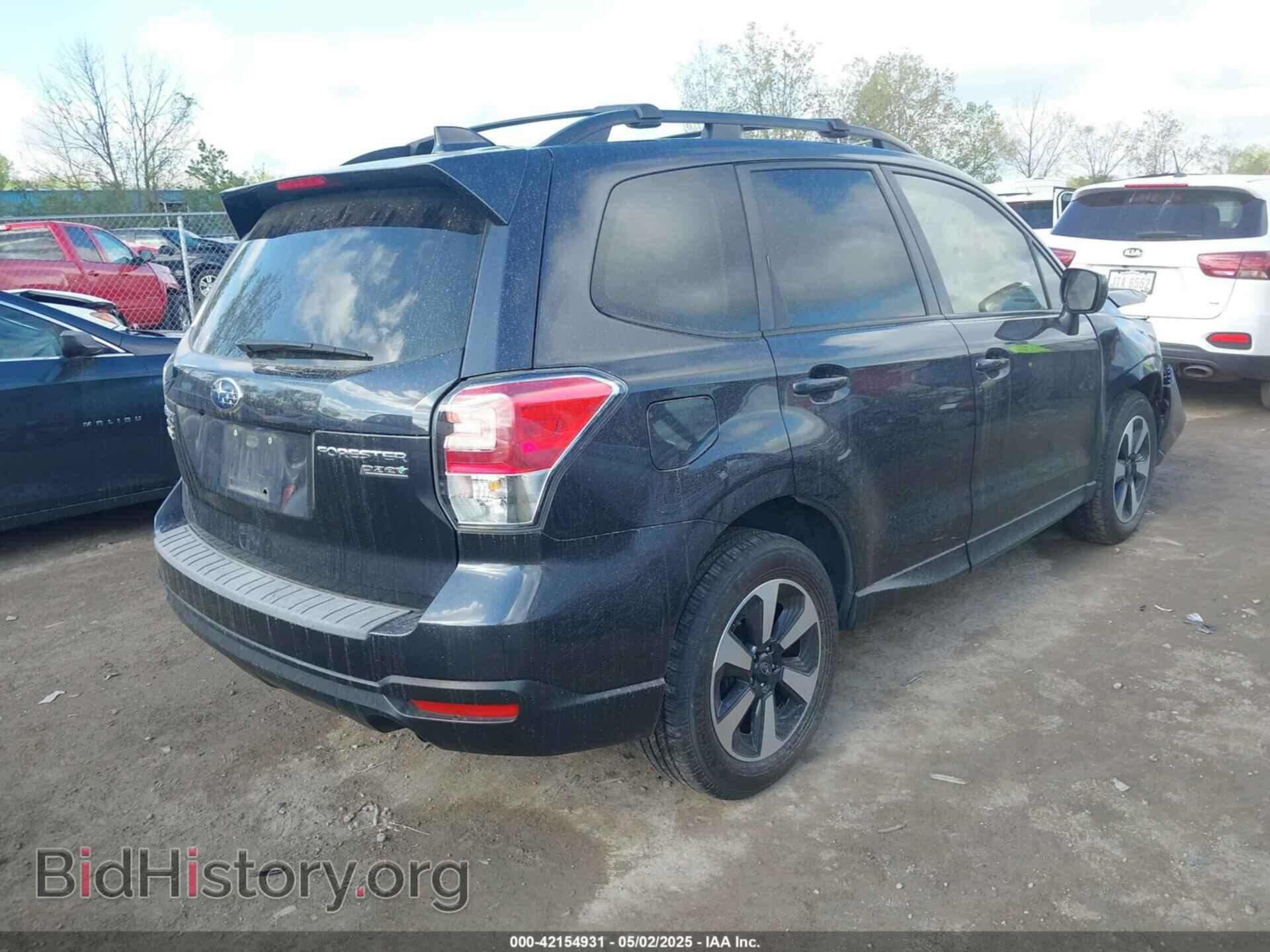 2017 SUBARU FORESTER - VIN: JF2SJAECXHH564915 - Фото 4