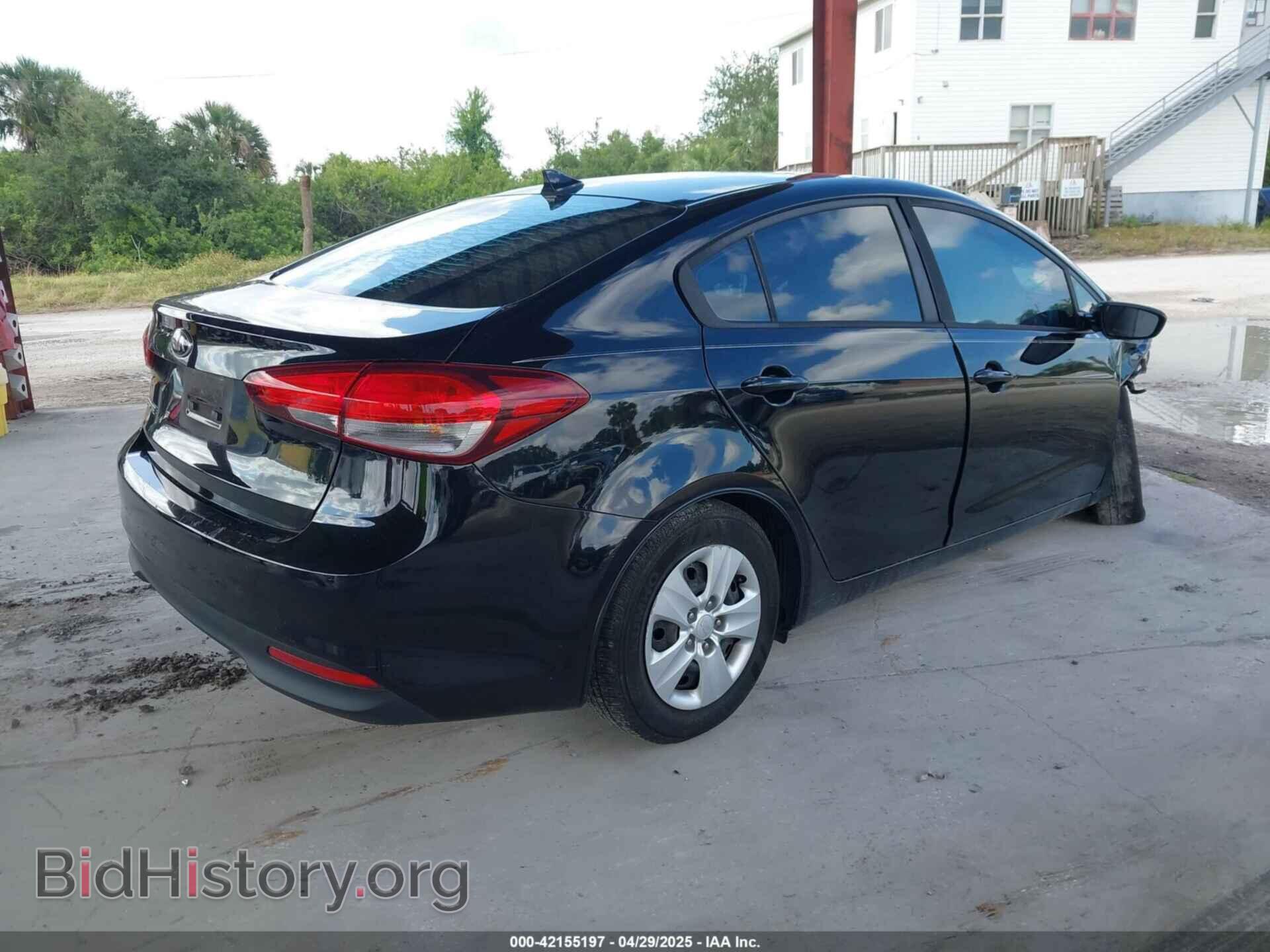 2017 KIA FORTE - VIN: 3KPFK4A75HE139647 - Фото 4