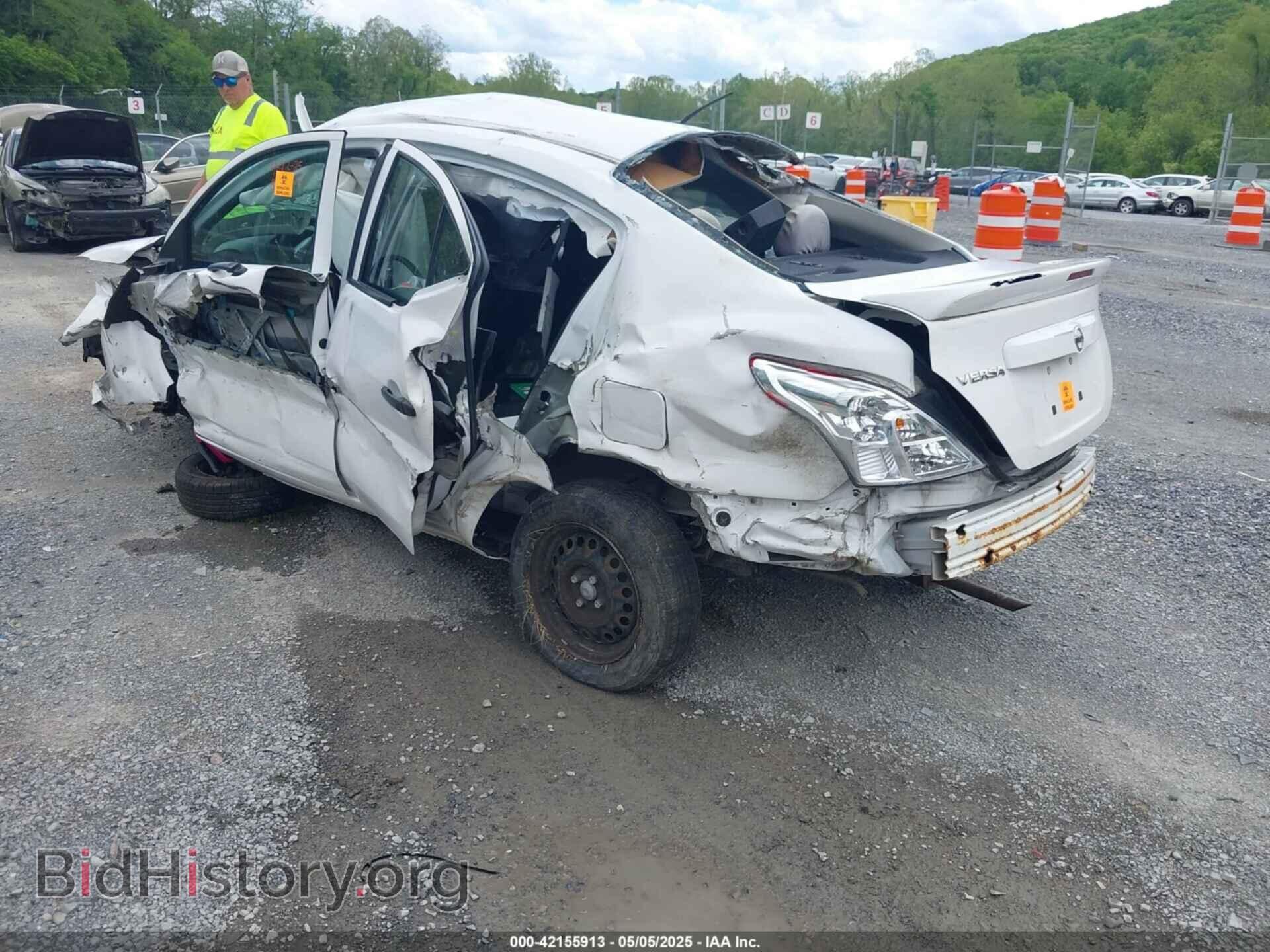 2017 NISSAN VERSA - VIN: 3N1CN7AP3HL811831 - Фото 3