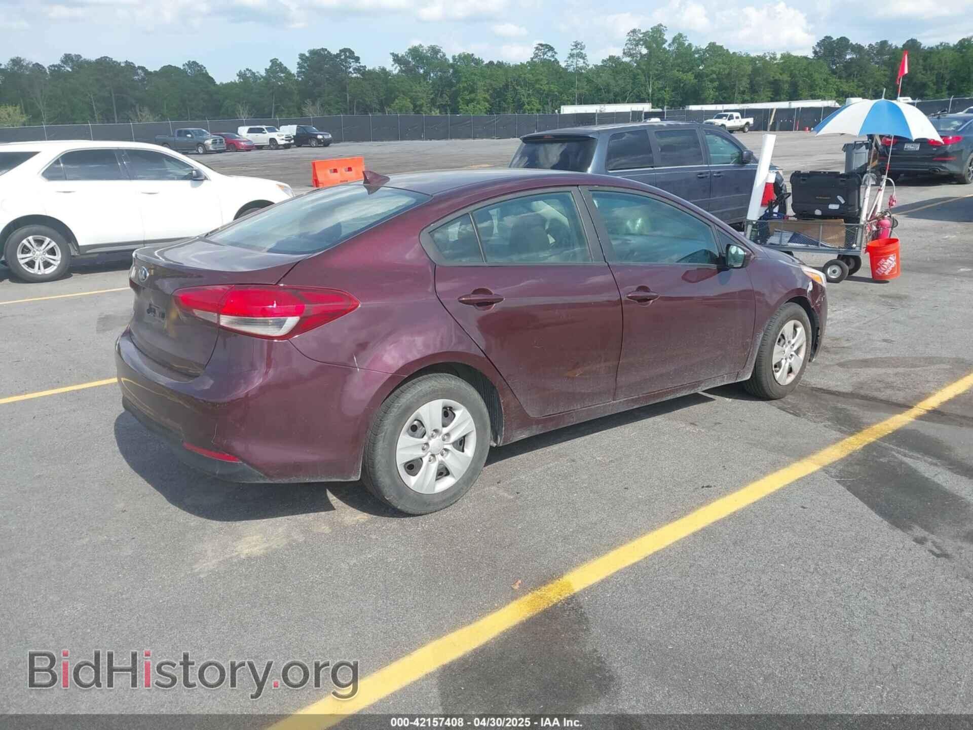 2017 KIA FORTE - VIN: 3KPFK4A79HE058991 - Фото 4