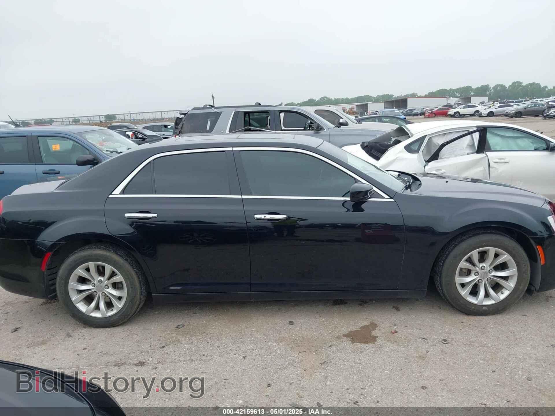 2015 CHRYSLER 300 - VIN: 2C3CCAAG8FH818543 - Фото 13