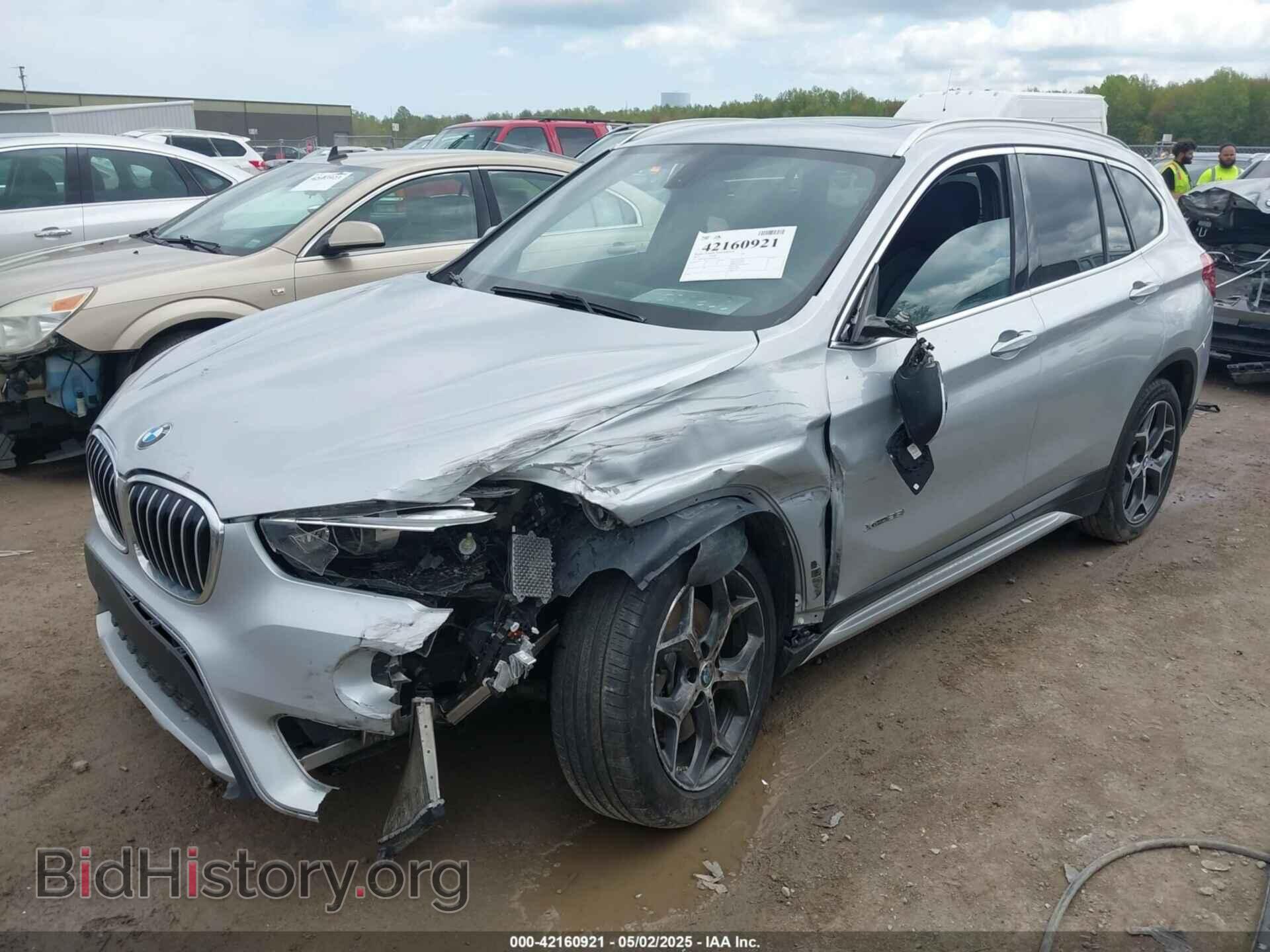 2017 BMW X1 - VIN: WBXHT3Z38H4A58246 - Фото 2