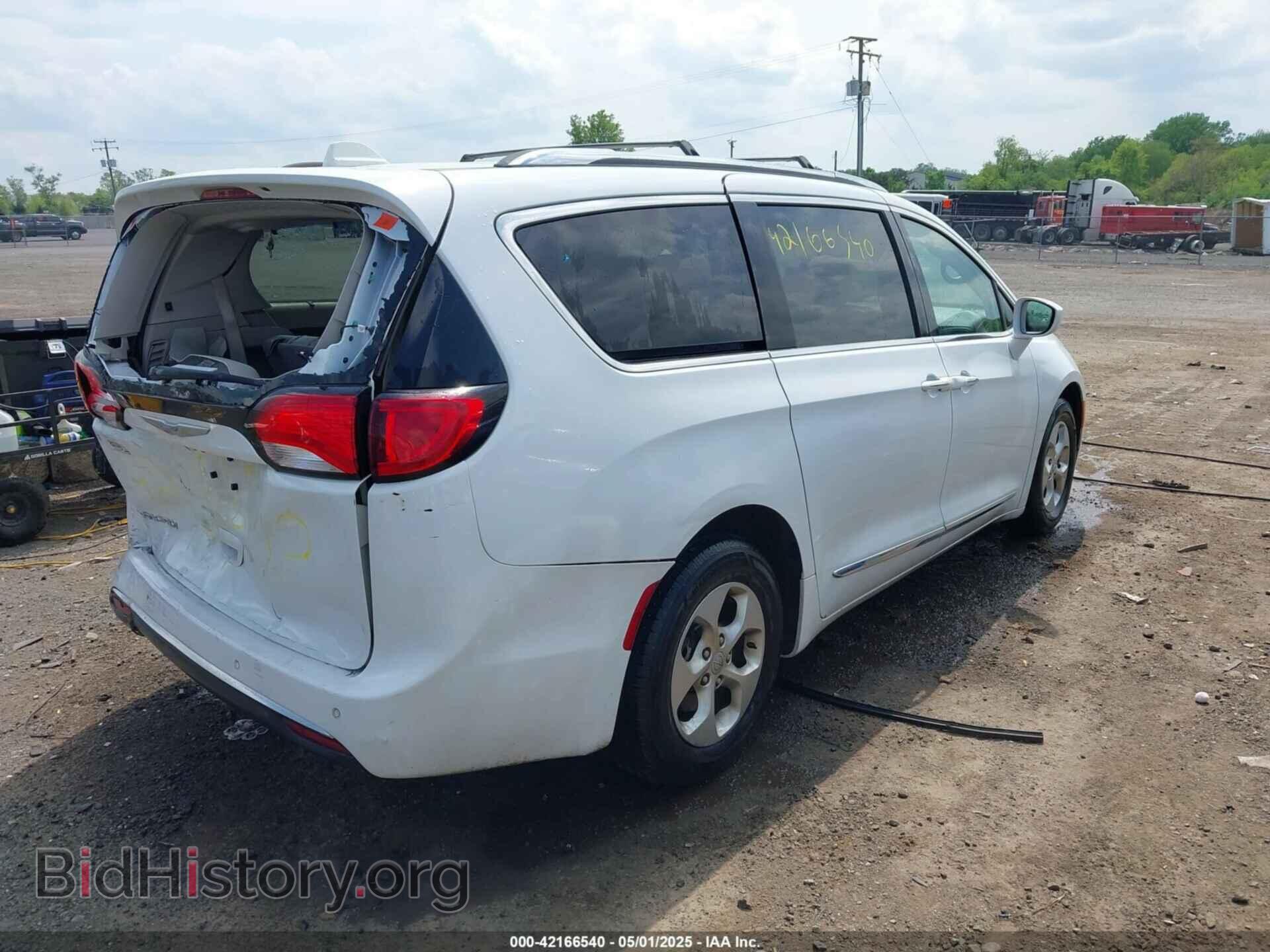 2017 CHRYSLER PACIFICA - VIN: 2C4RC1EG1HR689655 - Фото 4