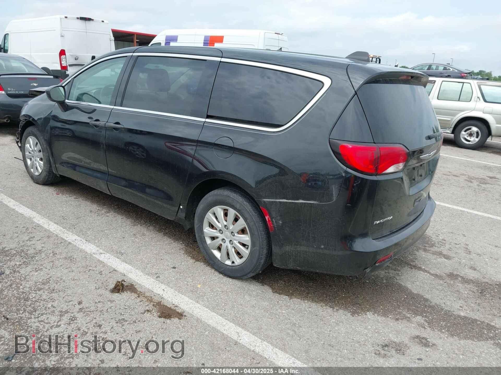 2018 CHRYSLER PACIFICA - VIN: 2C4RC1AG0JR113101 - Фото 3