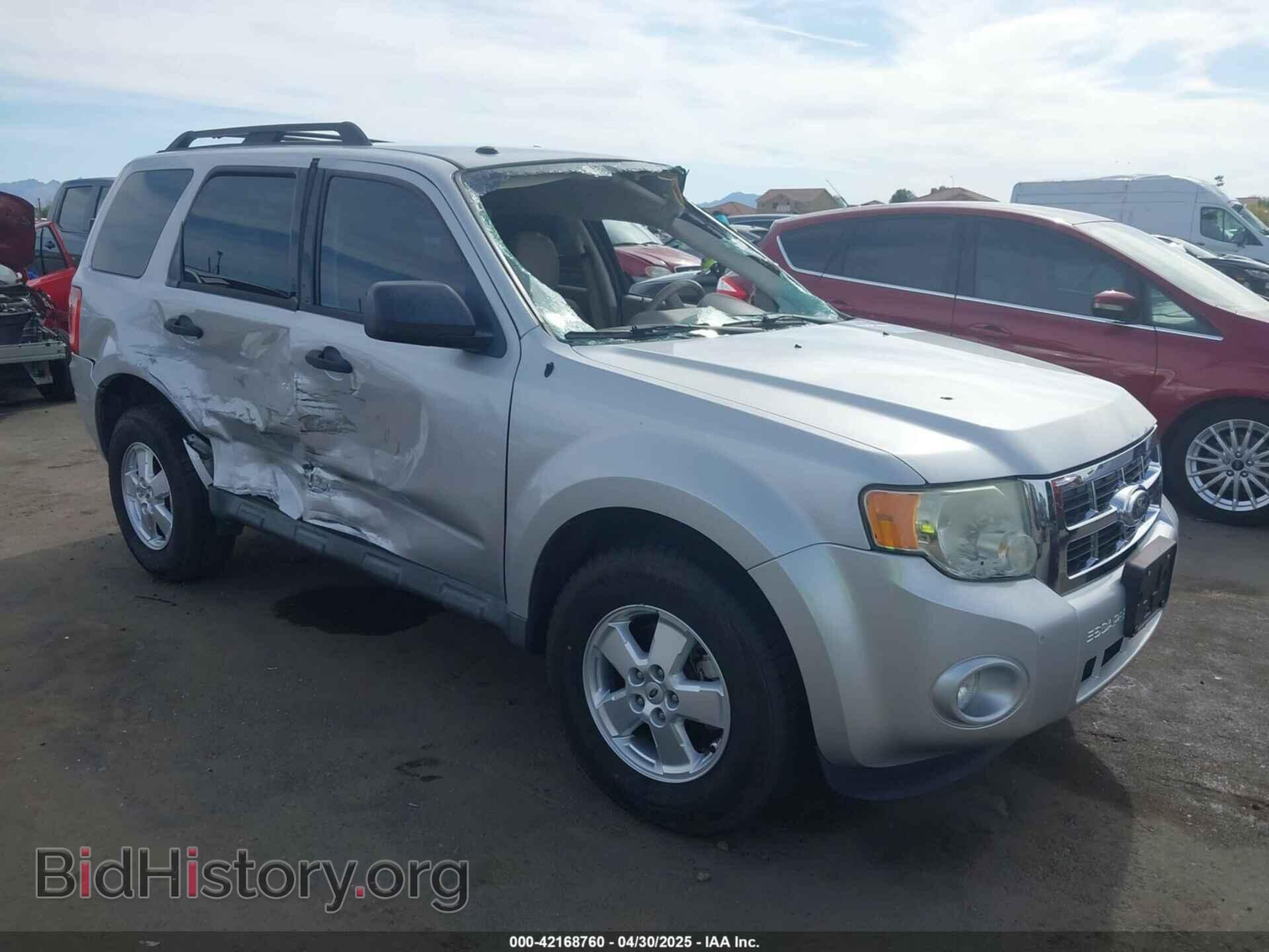 Фотография 1FMCU0D75BKA08252 - FORD ESCAPE 2011