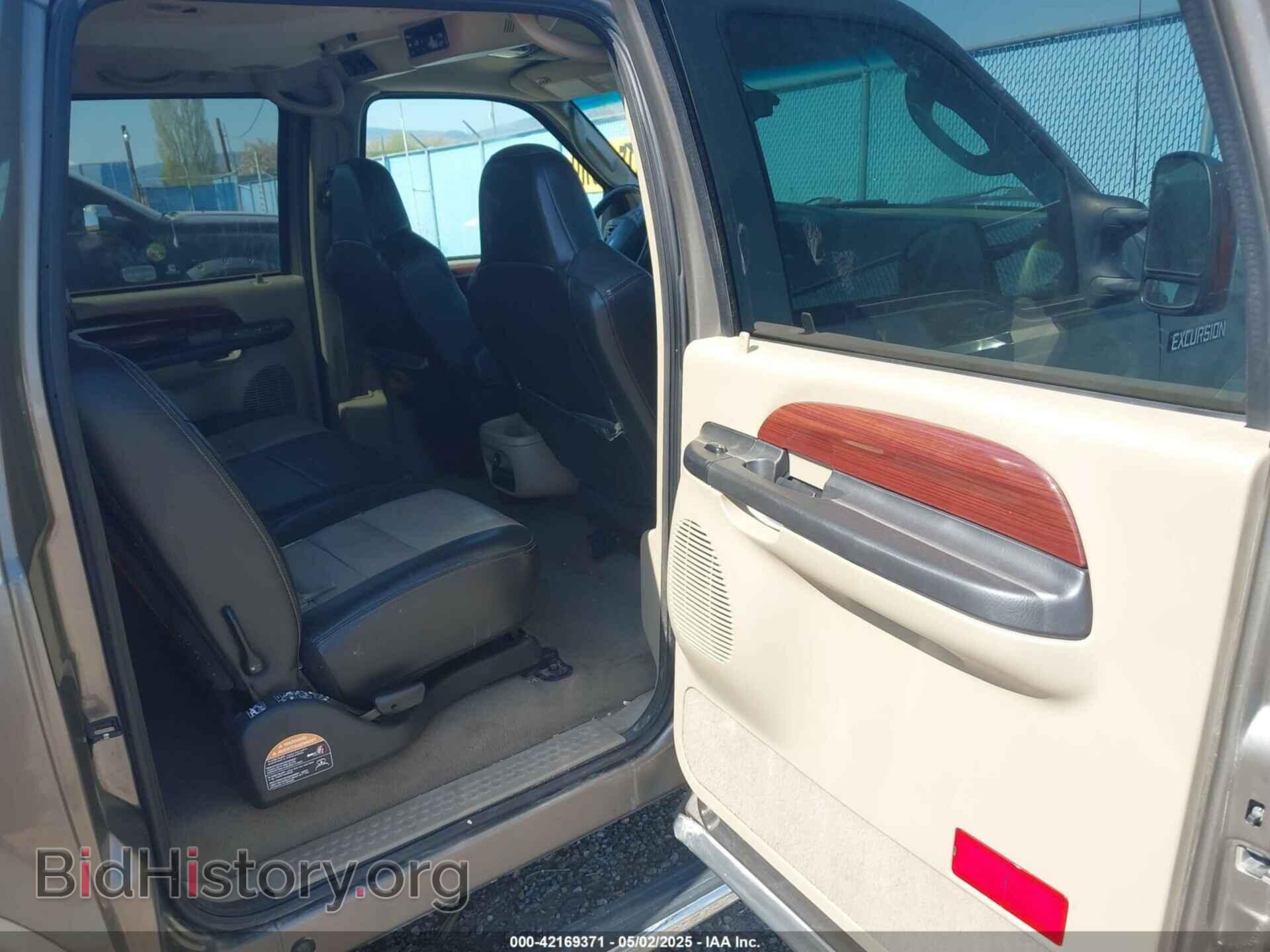 2005 FORD EXCURSION - VIN: 1FMSU45P95ED43809 - Photo 8