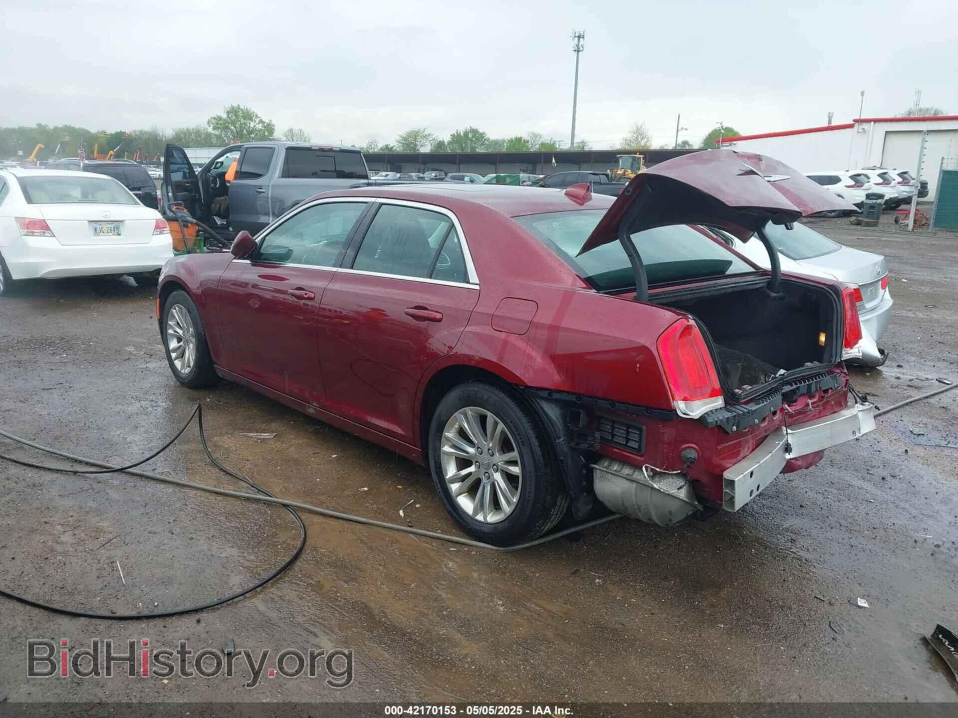 2017 CHRYSLER 300 - VIN: 2C3CCAAG9HH506444 - Фото 3