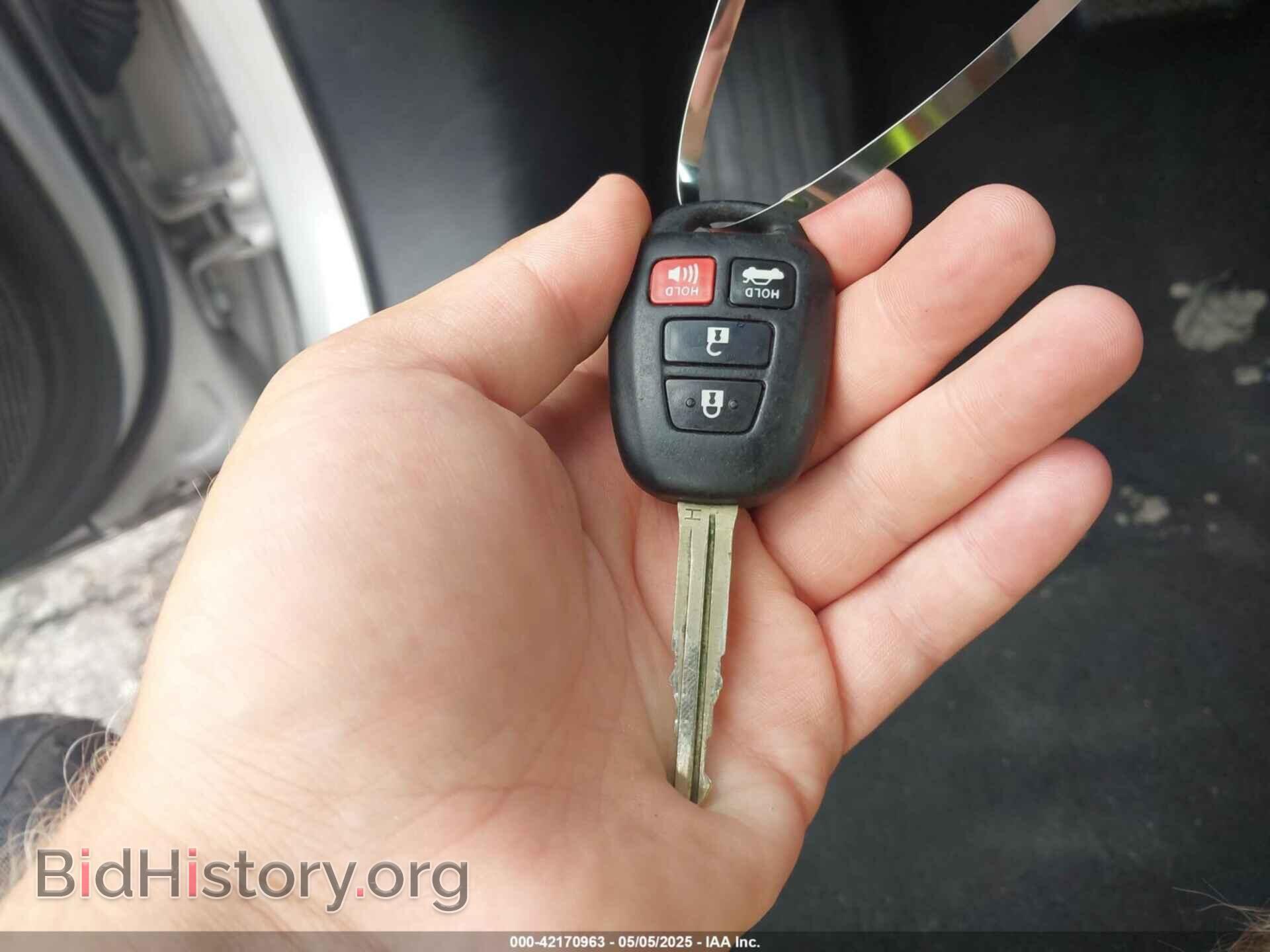 2015 TOYOTA COROLLA - VIN: 5YFBURHE7FP304152 - Фото 11