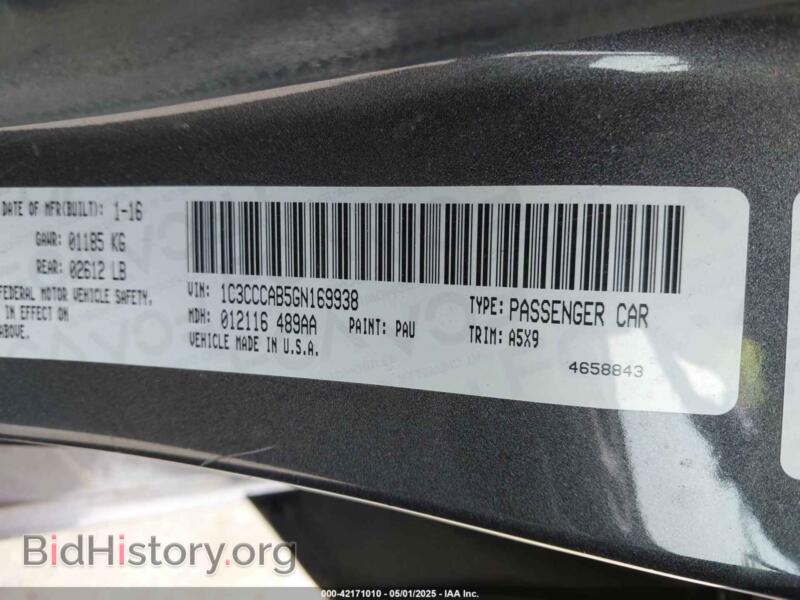 2016 Chrysler 200 (VIN 1C3CCCAB5GN169938) — photo 9 of 16