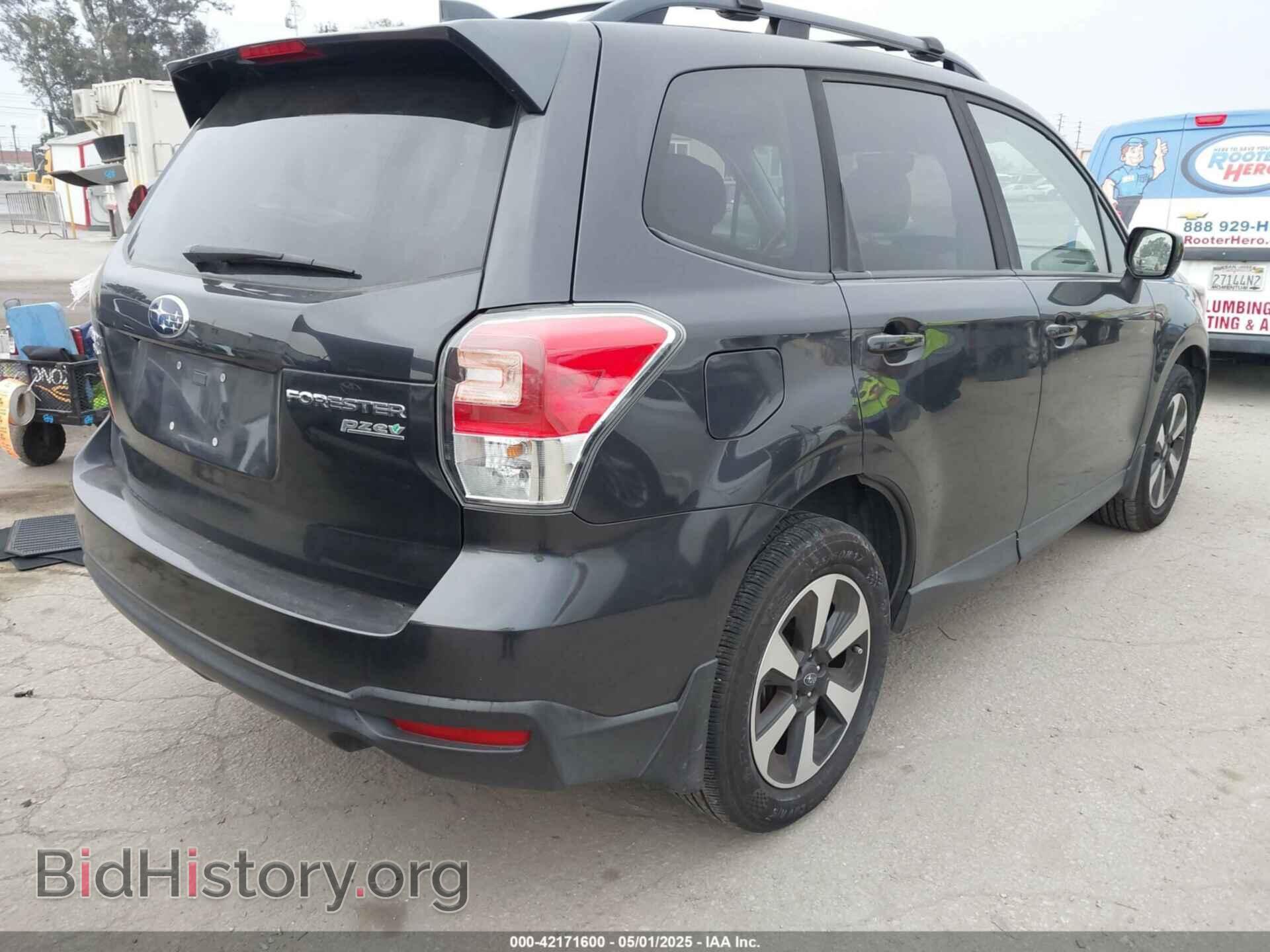2017 SUBARU FORESTER - VIN: JF2SJAGC7HH419599 - Фото 4