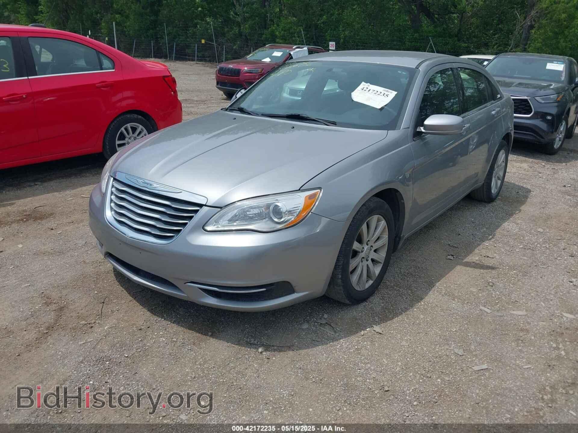 2013 CHRYSLER 200 - VIN: 1C3CCBBB5DN512686 - Фото 2