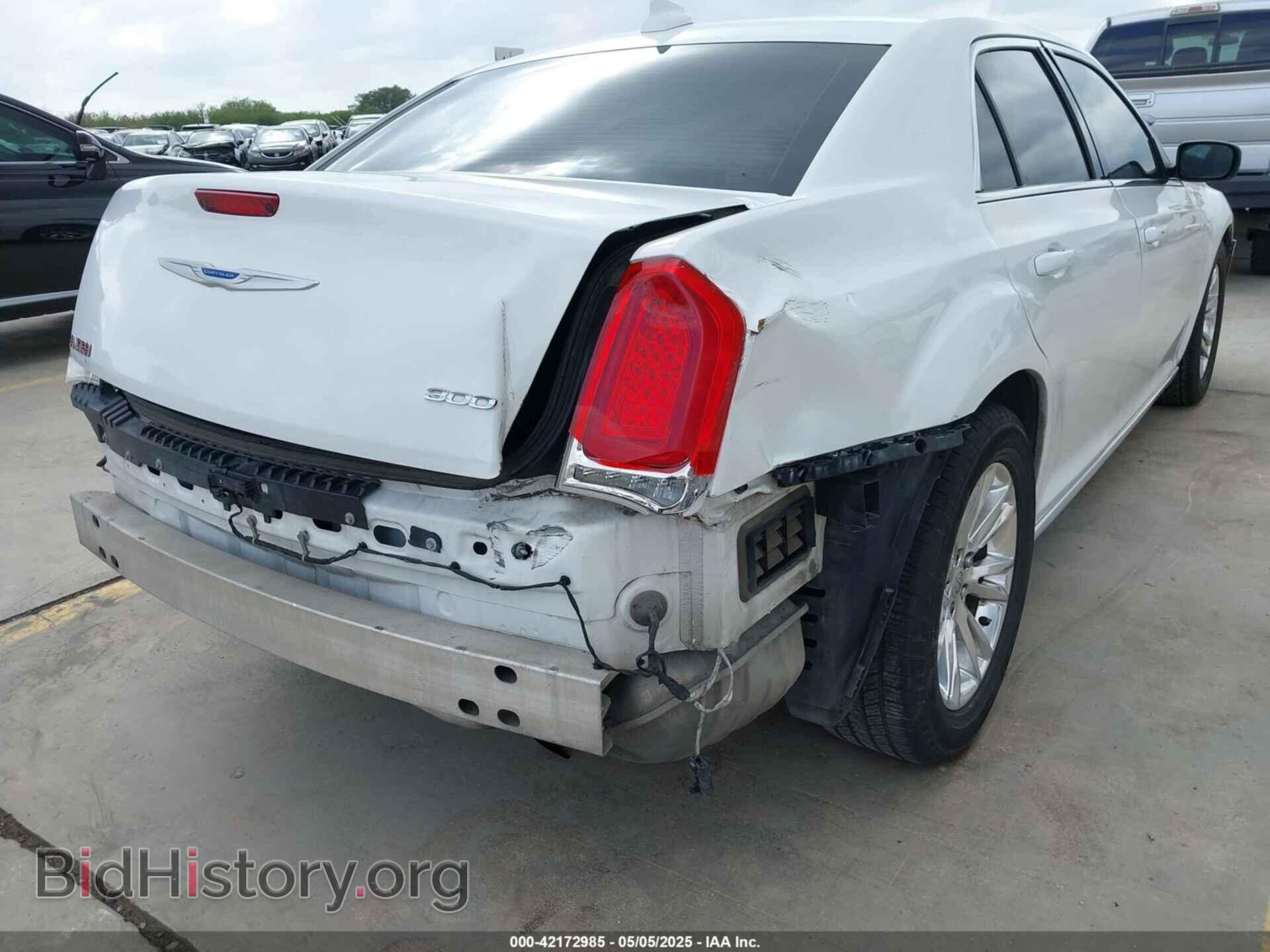 2018 CHRYSLER 300 - VIN: 2C3CCAAG9JH314222 - Фото 6
