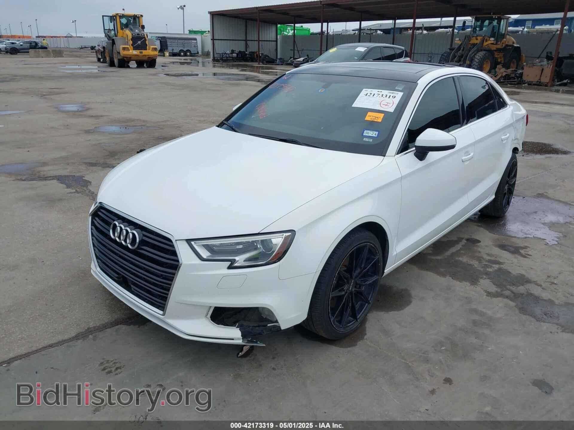 2019 AUDI A3 - VIN: WAUAUGFF6K1011141 - Фото 2