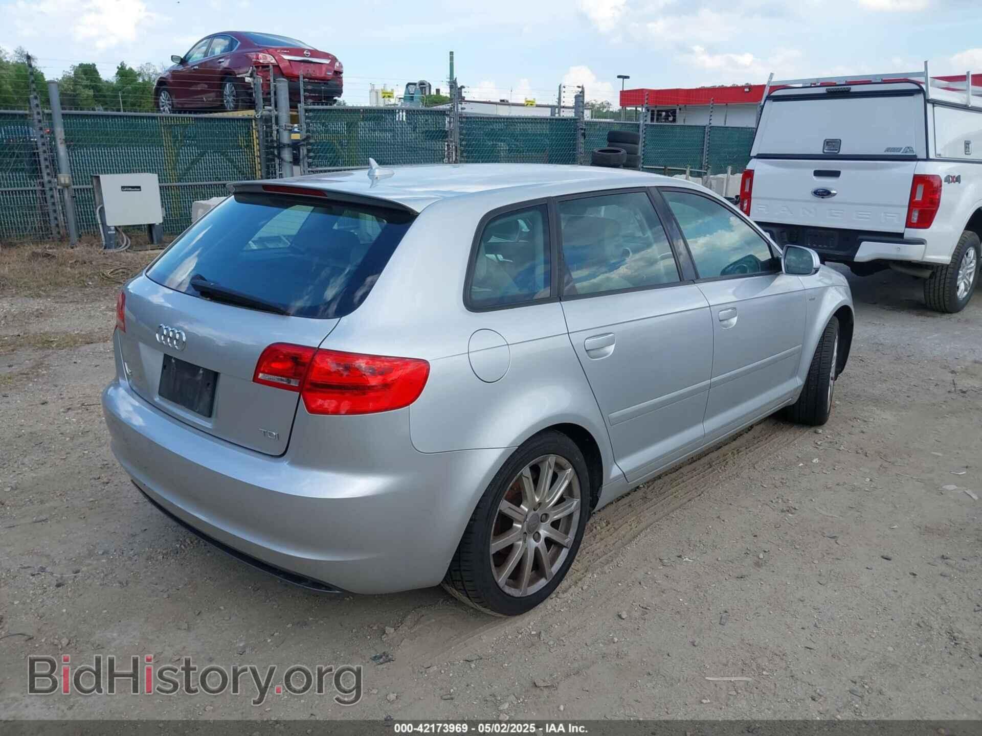 2011 AUDI A3 - VIN: WAUKJAFM9BA128754 - Фото 4