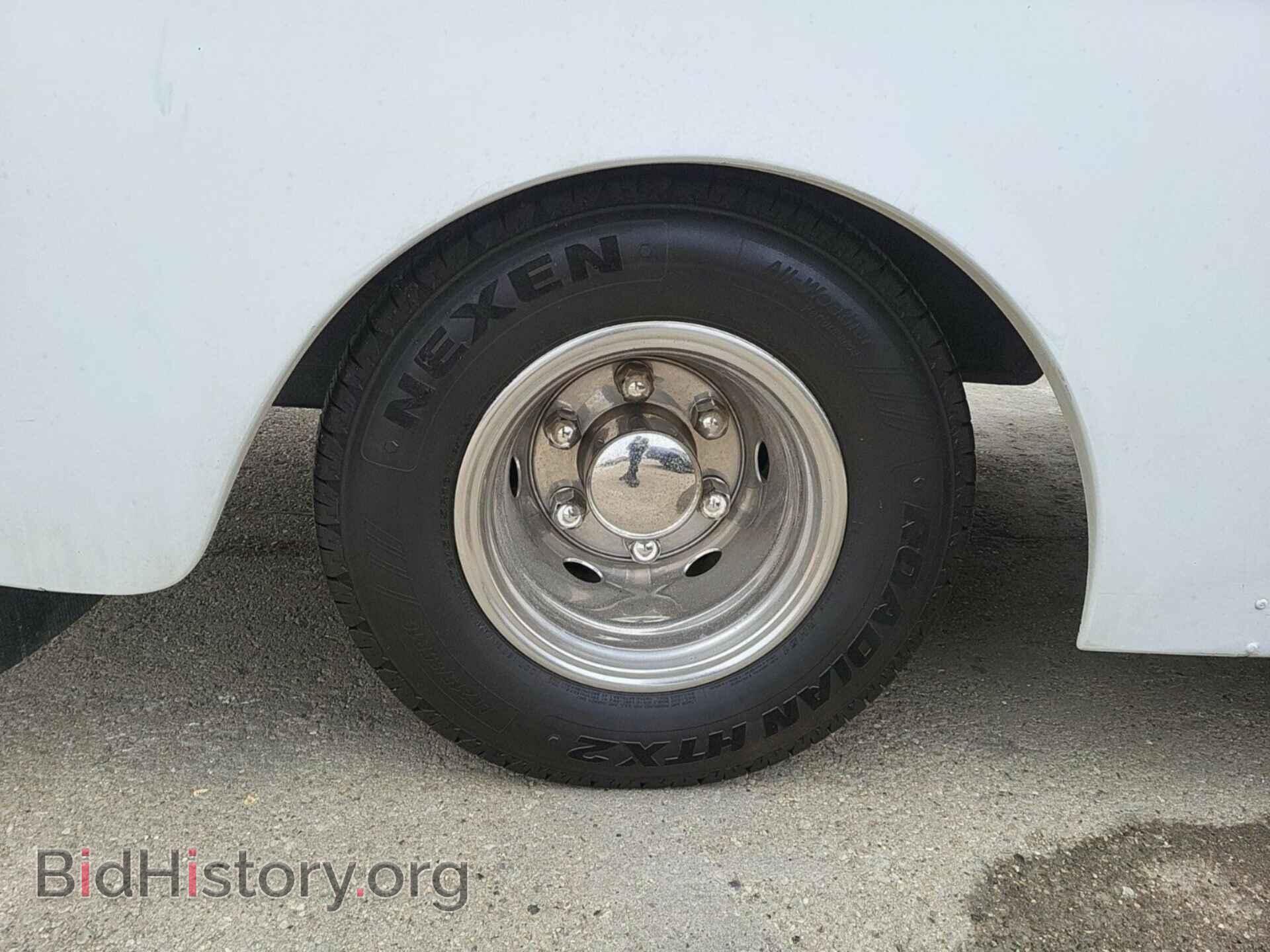 2011 ISUZU NPR - VIN: JALB4W177B7400092 - Photo 6