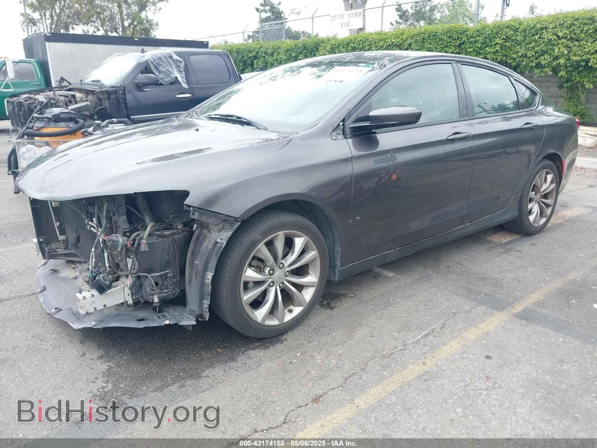 2016 CHRYSLER 200 - VIN: 1C3CCCBB8GN123941 - Фото 2