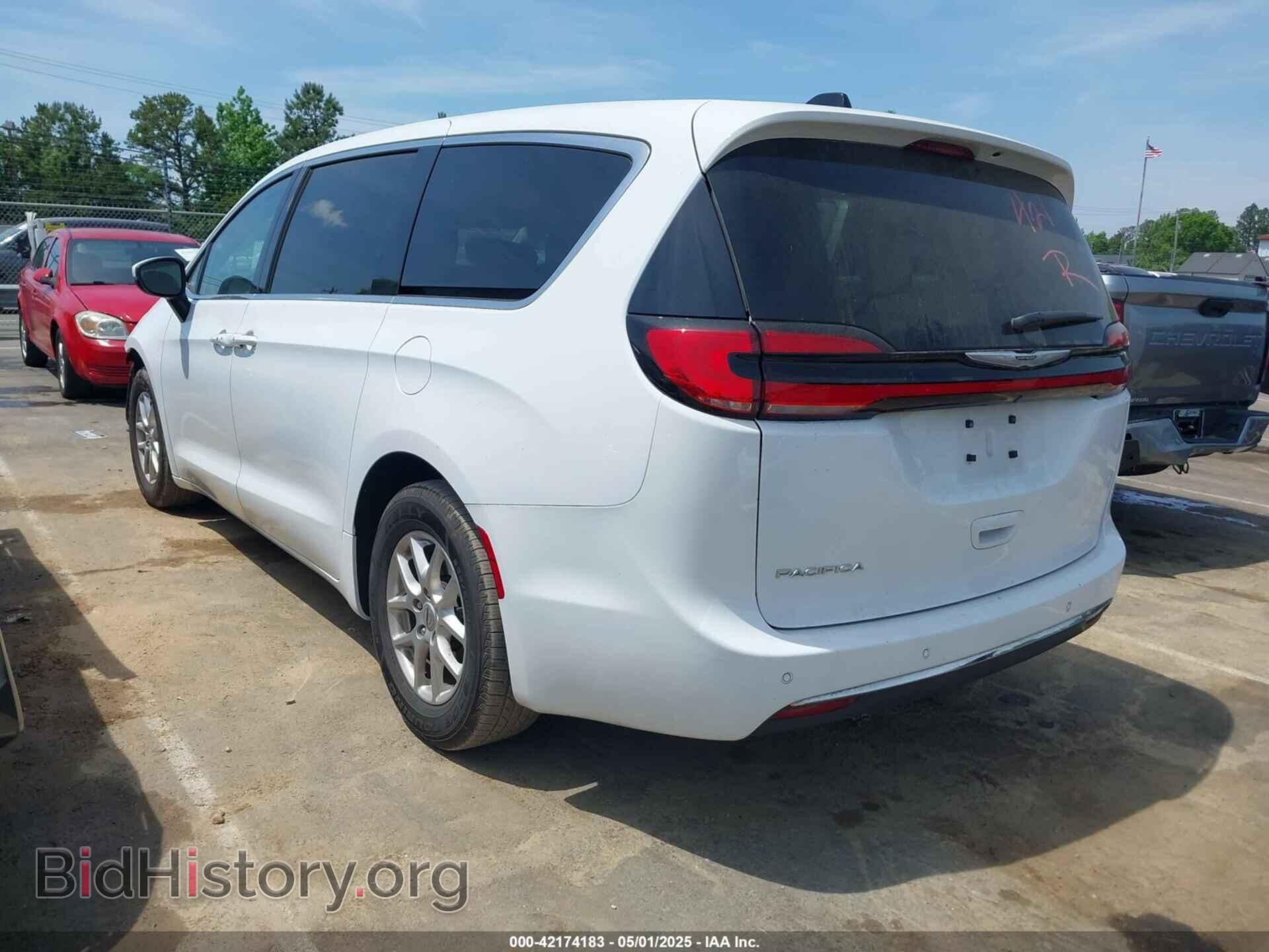 2023 CHRYSLER PACIFICA - VIN: 2C4RC1BG4PR532933 - Фото 3
