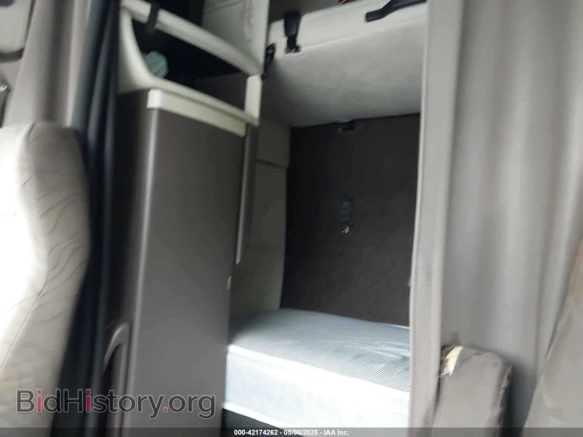 2016 VOLVO VN - VIN: 4V4N99EH6GN965915 - Фото 7