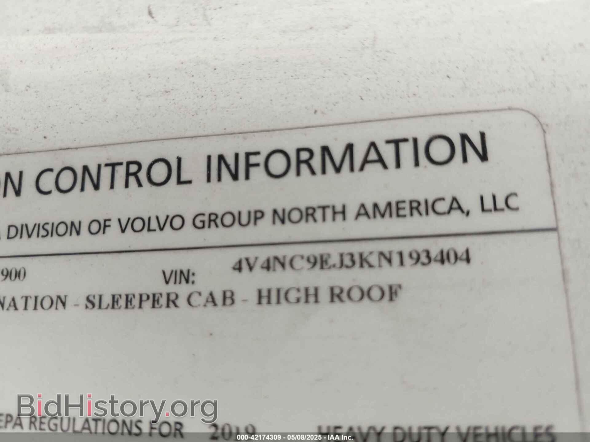 2019 VOLVO VNL - VIN: 4V4NC9EJ3KN193404 - Фото 8