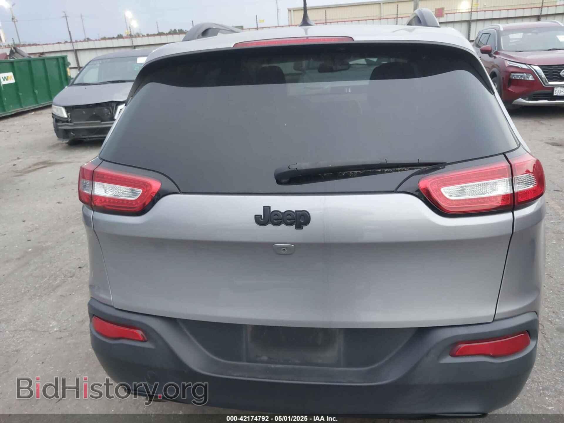 2018 JEEP CHEROKEE - VIN: 1C4PJLCB4JD620449 - Фото 16