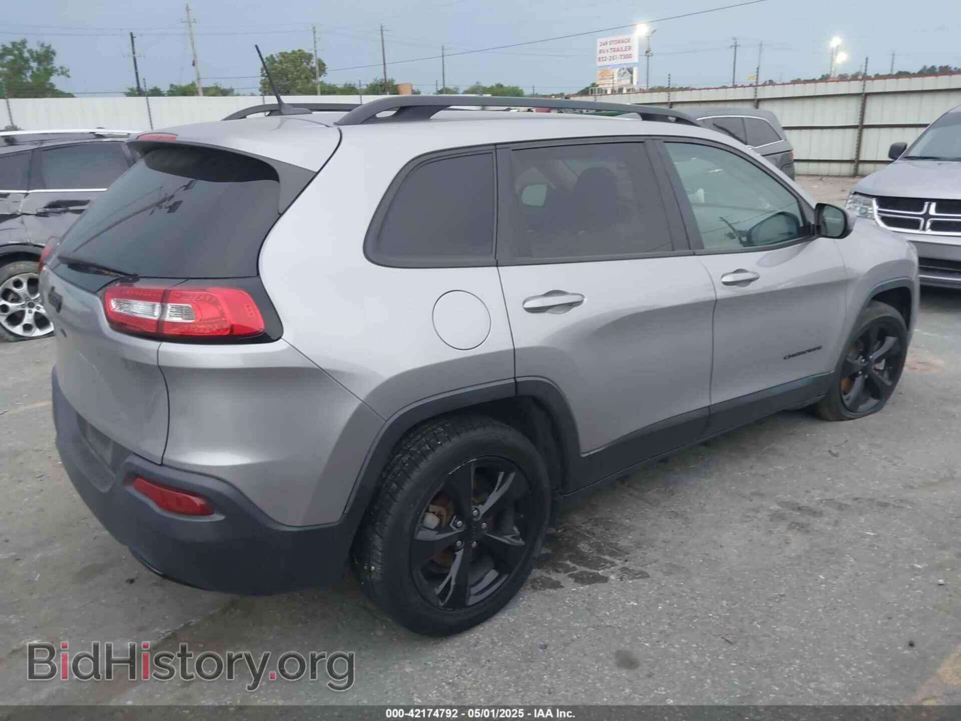 2018 JEEP CHEROKEE - VIN: 1C4PJLCB4JD620449 - Фото 4