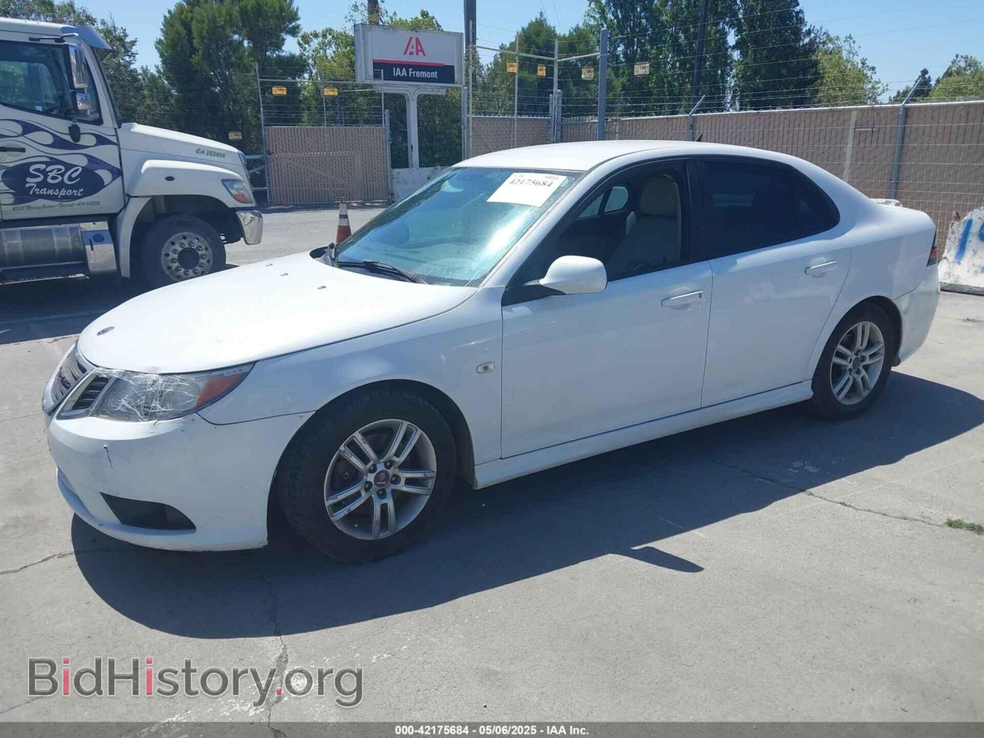 2011 SAAB 9-3 - VIN: YS3FA4CY8B1308975 - Фото 2