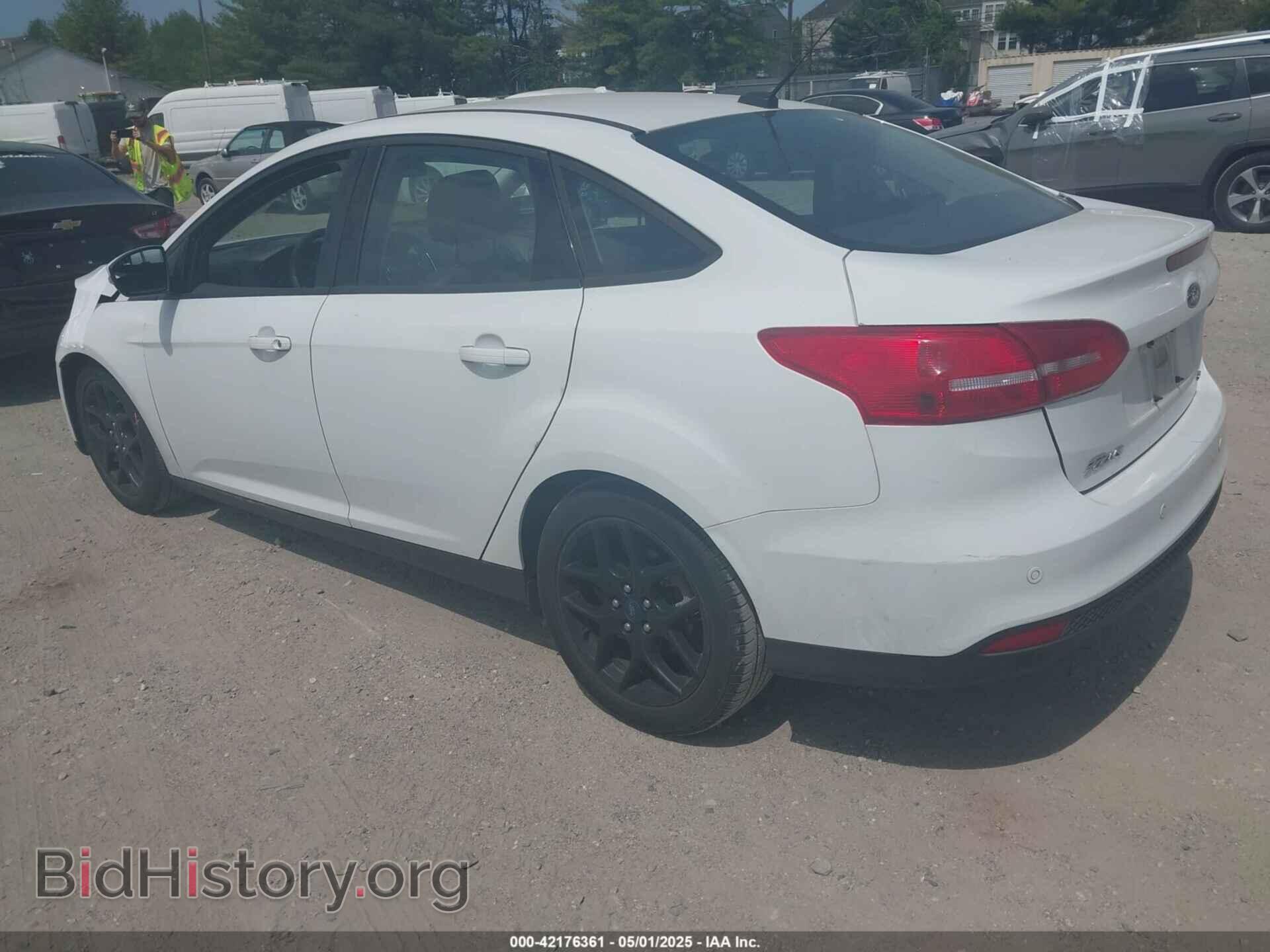 2016 FORD FOCUS - VIN: 1FADP3F22GL329904 - Фото 3