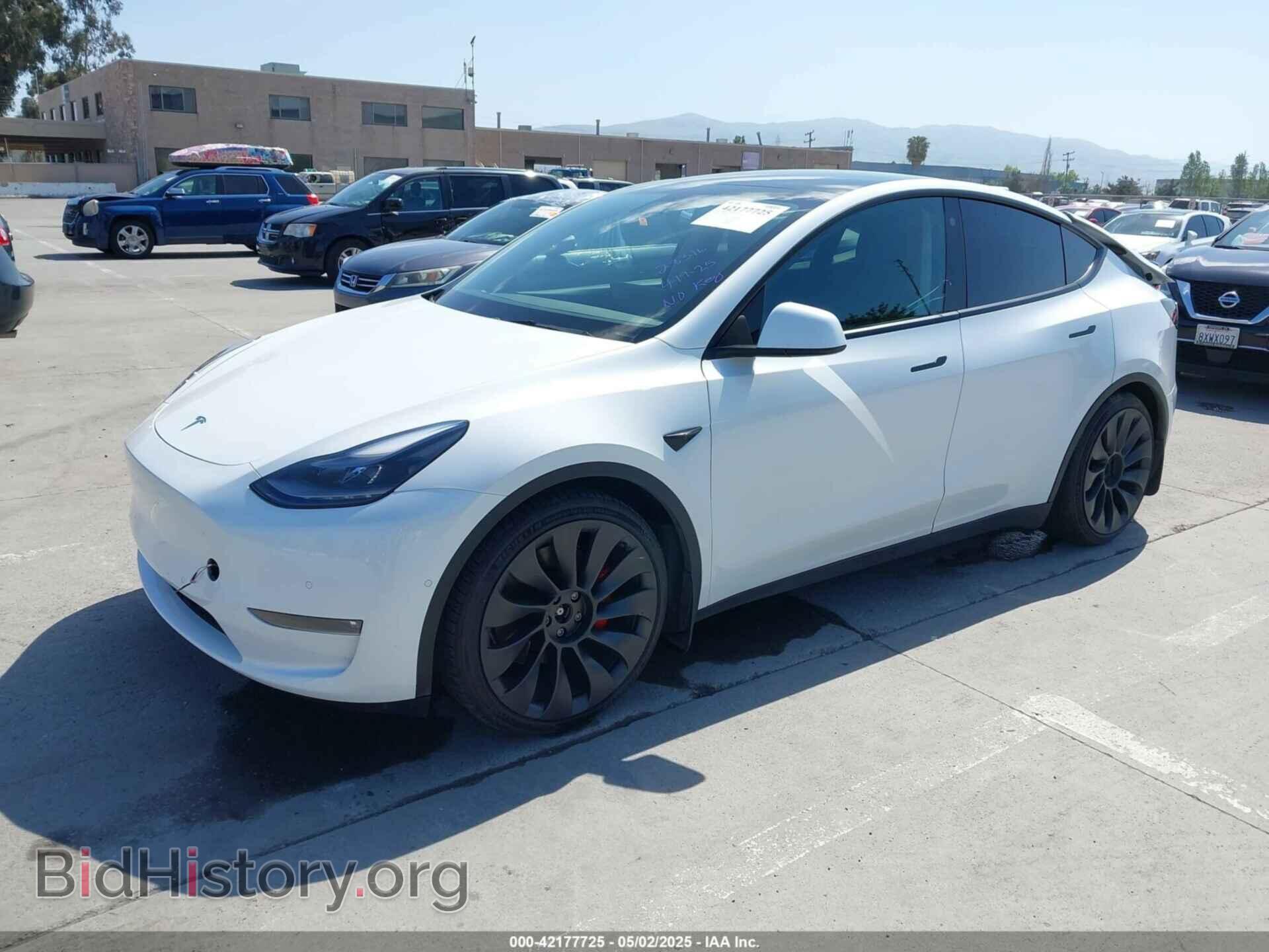 2022 TESLA MODEL Y - VIN: 7SAYGDEF2NF347456 - Фото 2