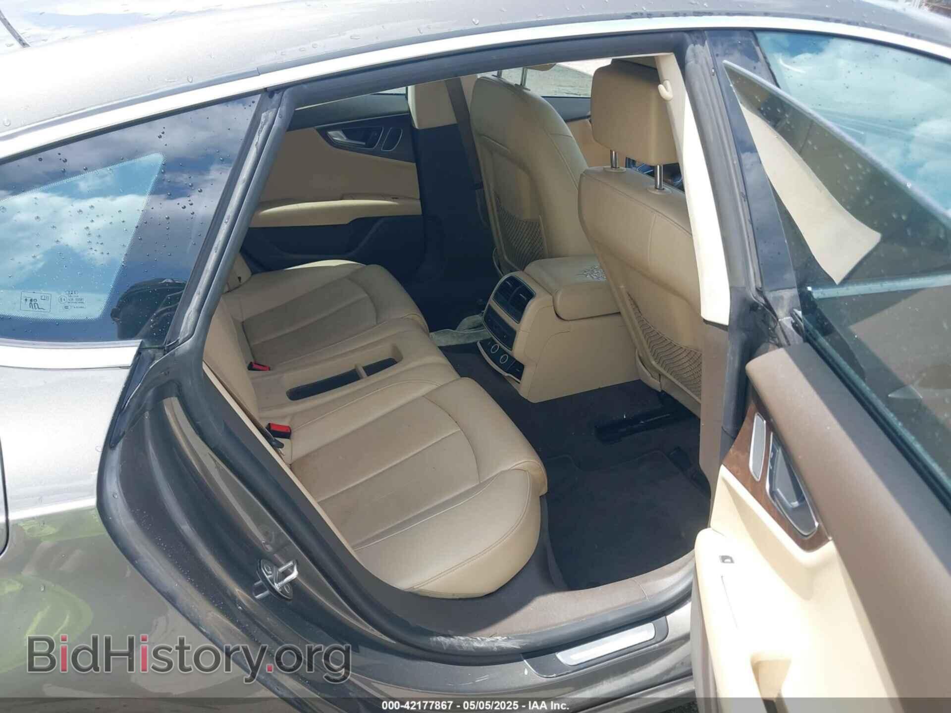 2012 AUDI A7 - VIN: WAUYGAFC1CN085666 - Фото 8