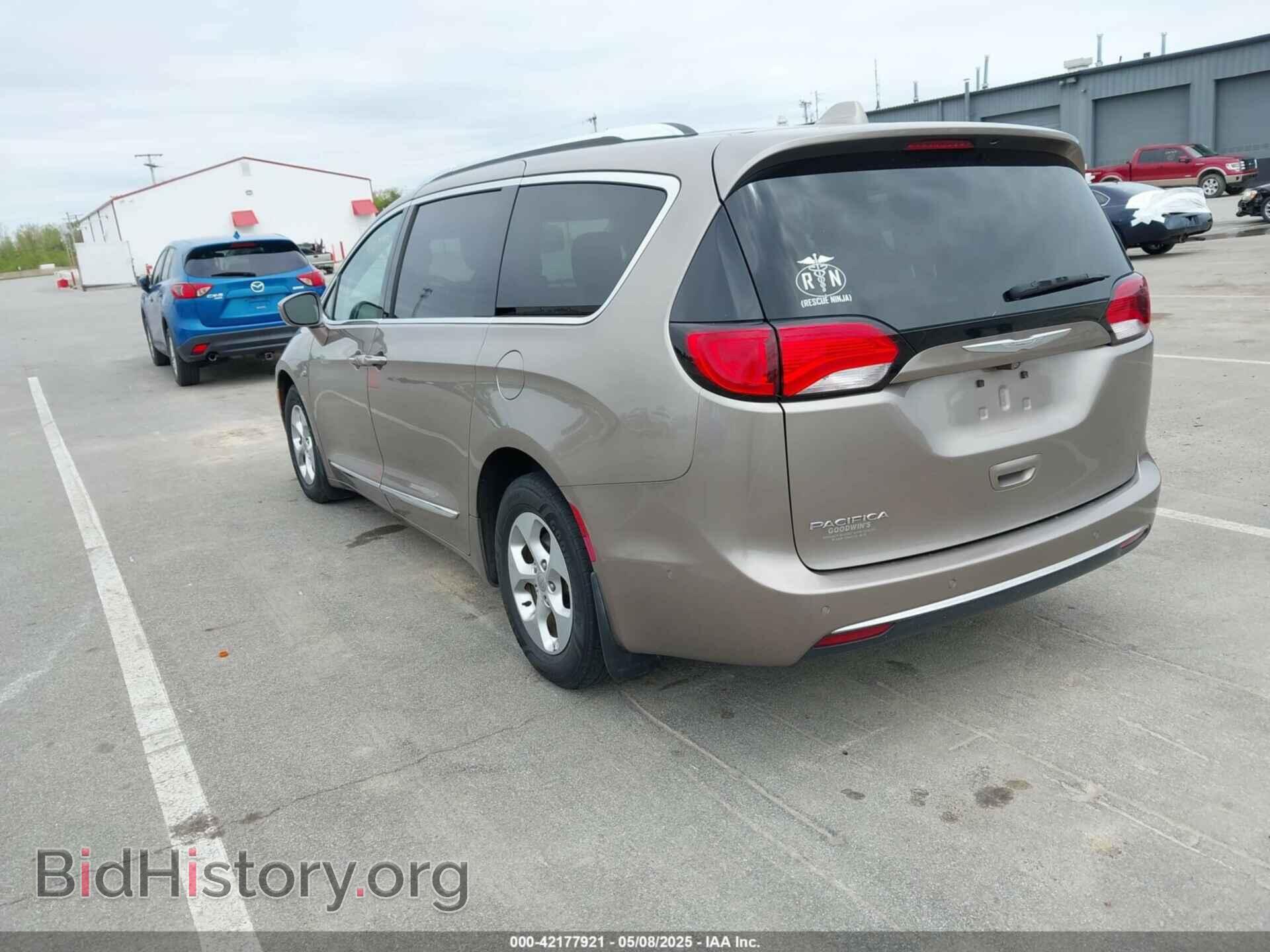 2017 CHRYSLER PACIFICA - VIN: 2C4RC1EG7HR594632 - Фото 3