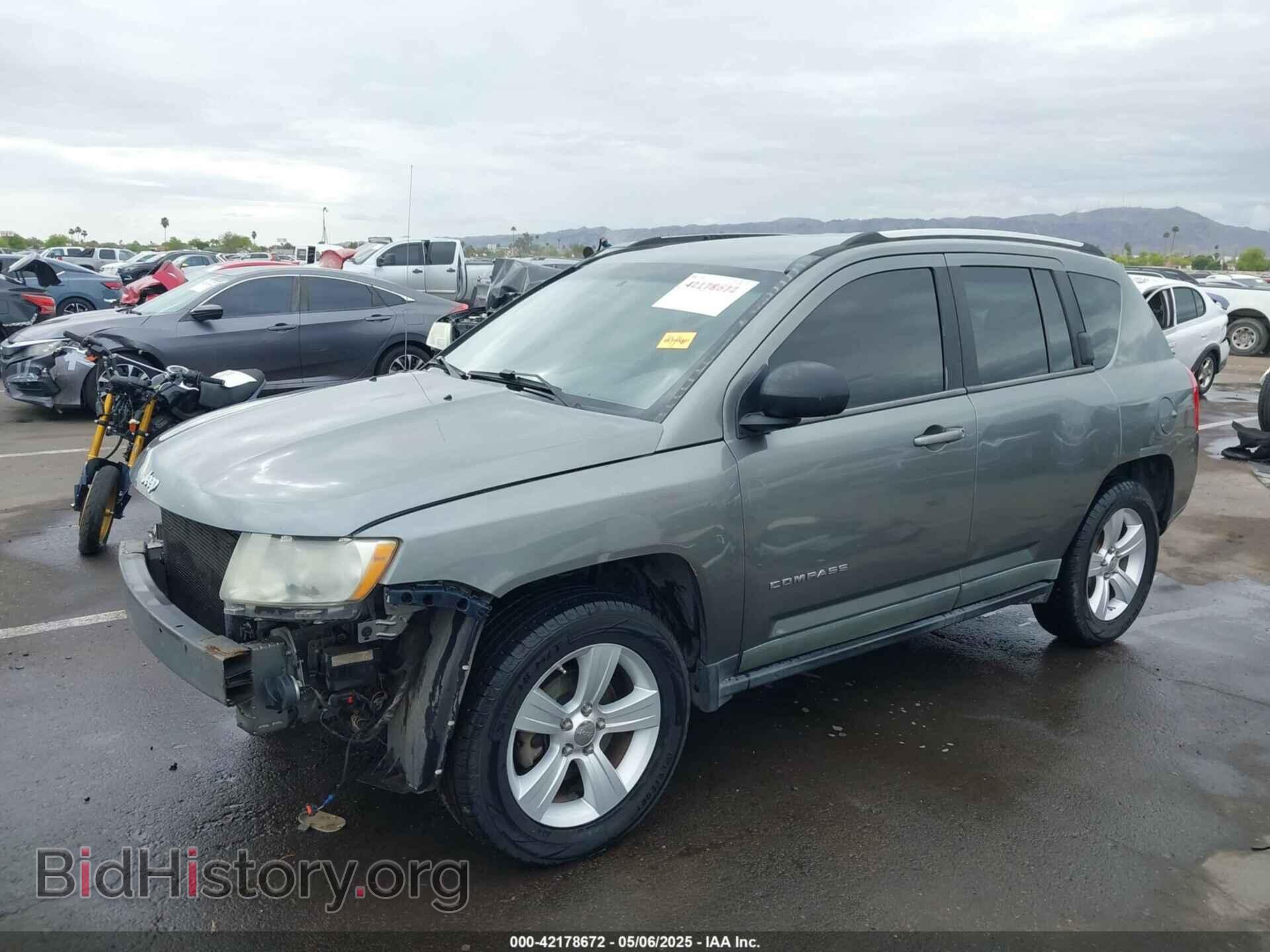 2011 JEEP COMPASS - VIN: 1J4NT1FB3BD236353 - Photo 2
