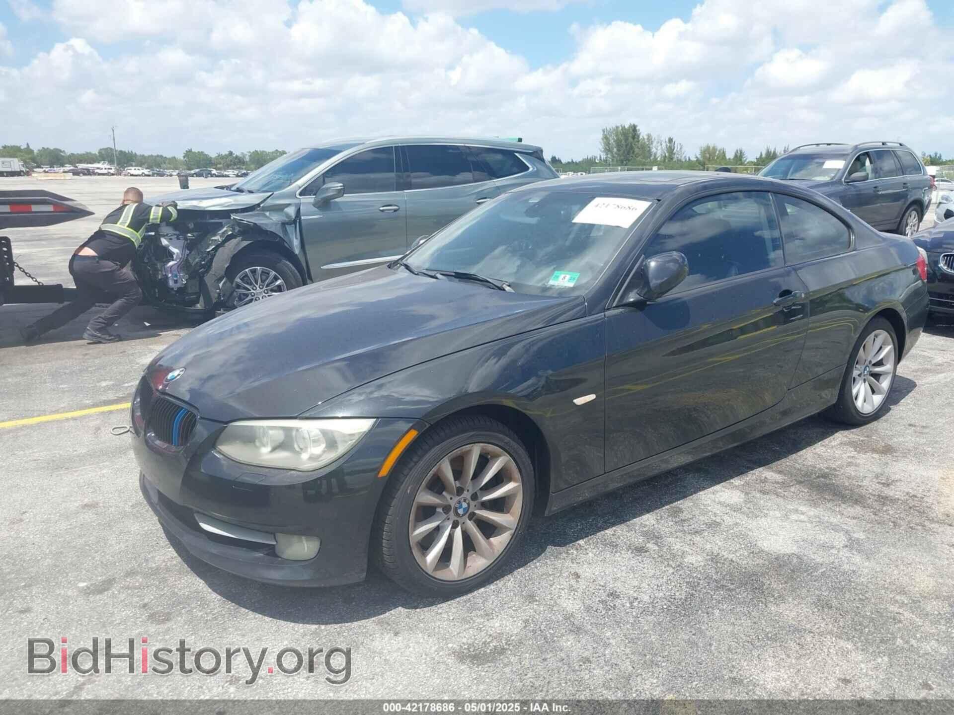 2011 BMW 335I - VIN: WBAKF9C52BE262351 - Фото 2
