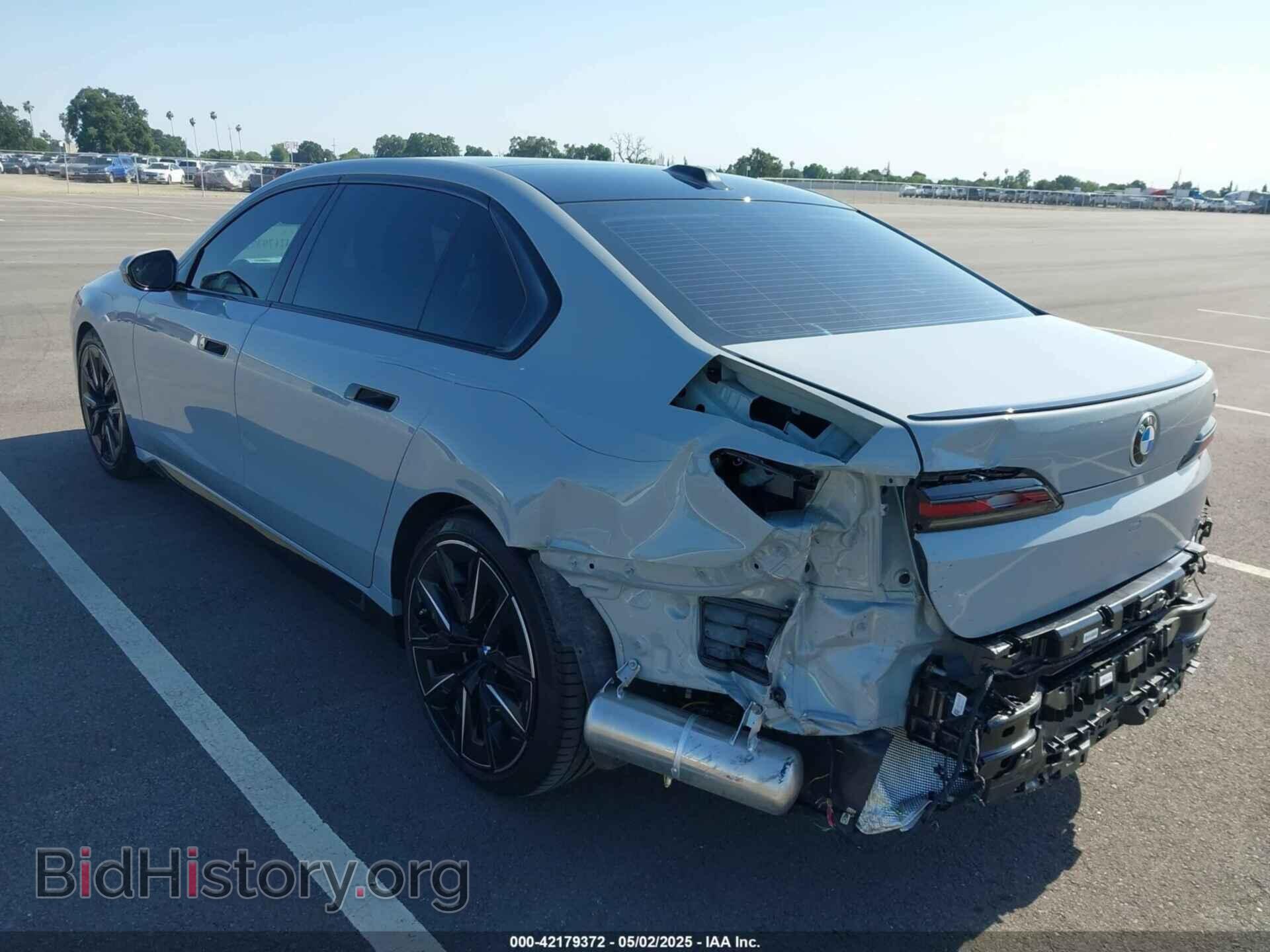 2023 BMW 740 - VIN: WBA23EH01PCM45774 - Фото 3