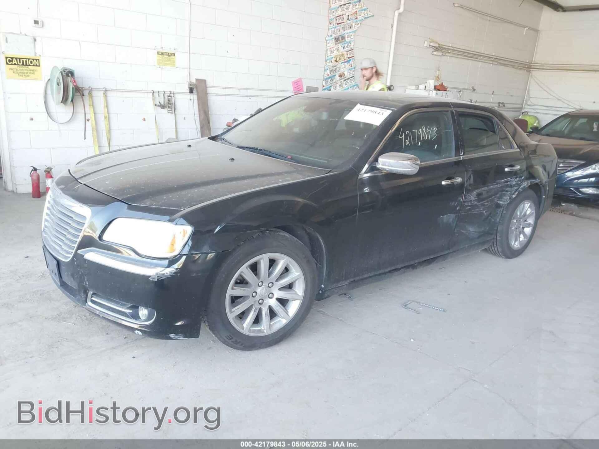 2012 CHRYSLER 300 - VIN: 2C3CCACG3CH254017 - Фото 2
