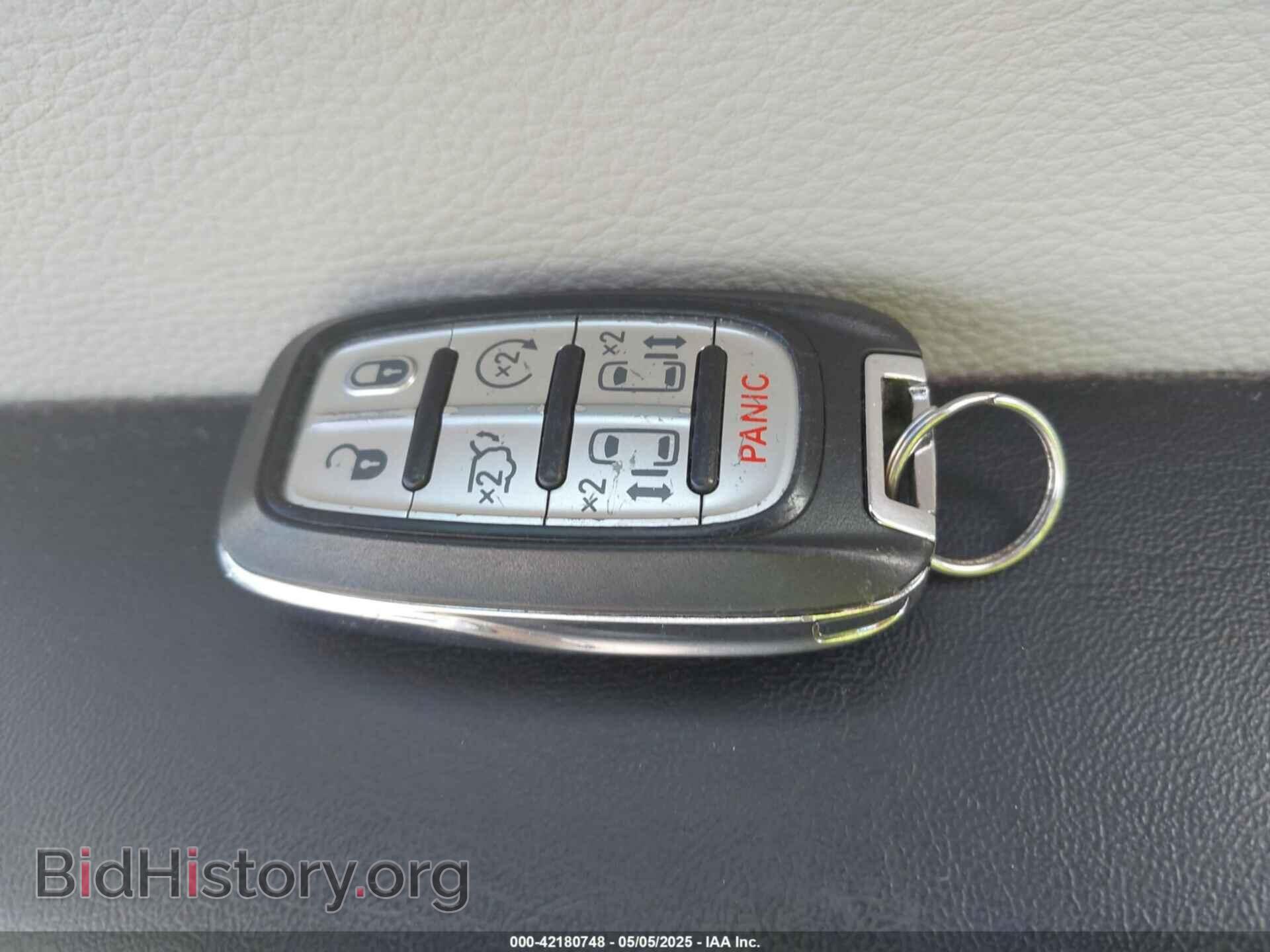 2020 CHRYSLER PACIFICA - VIN: 2C4RC1FG6LR205129 - Photo 11